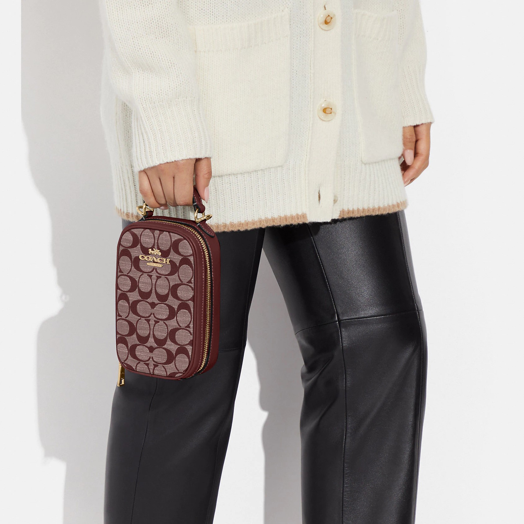 Túi đeo điện thoại Coach Eva Phone Crossbody In Signature Chambray Wine Multi Dark Red CH152 5