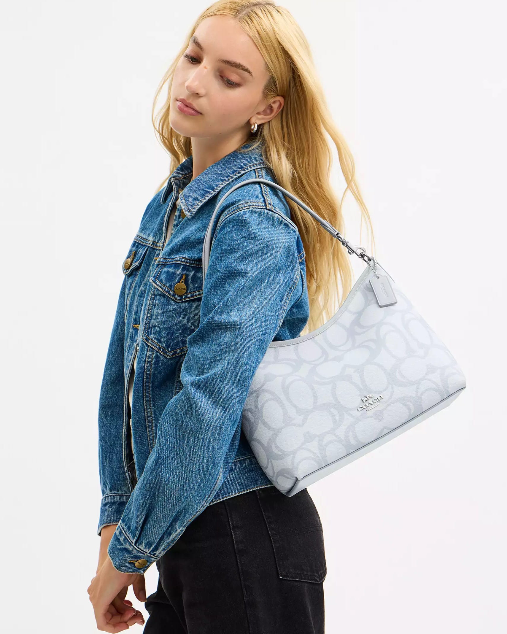 Túi Coach Laurel Shoulder Bag In Sketch Signature Canvas Ice Blue CBH87 7