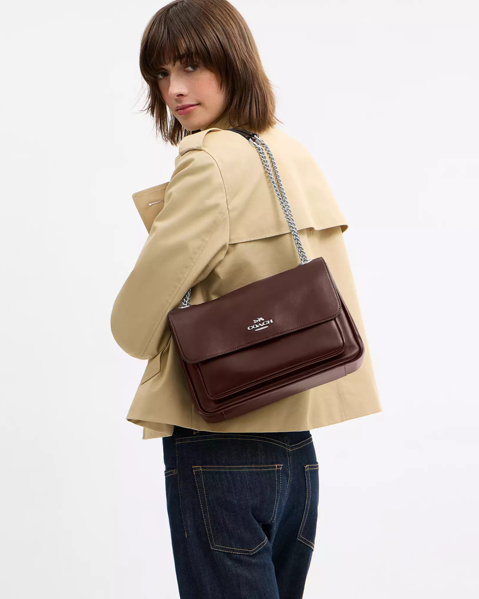 Túi đeo chéo Coach Elodie Crossbody Bag Maple CCF09 9