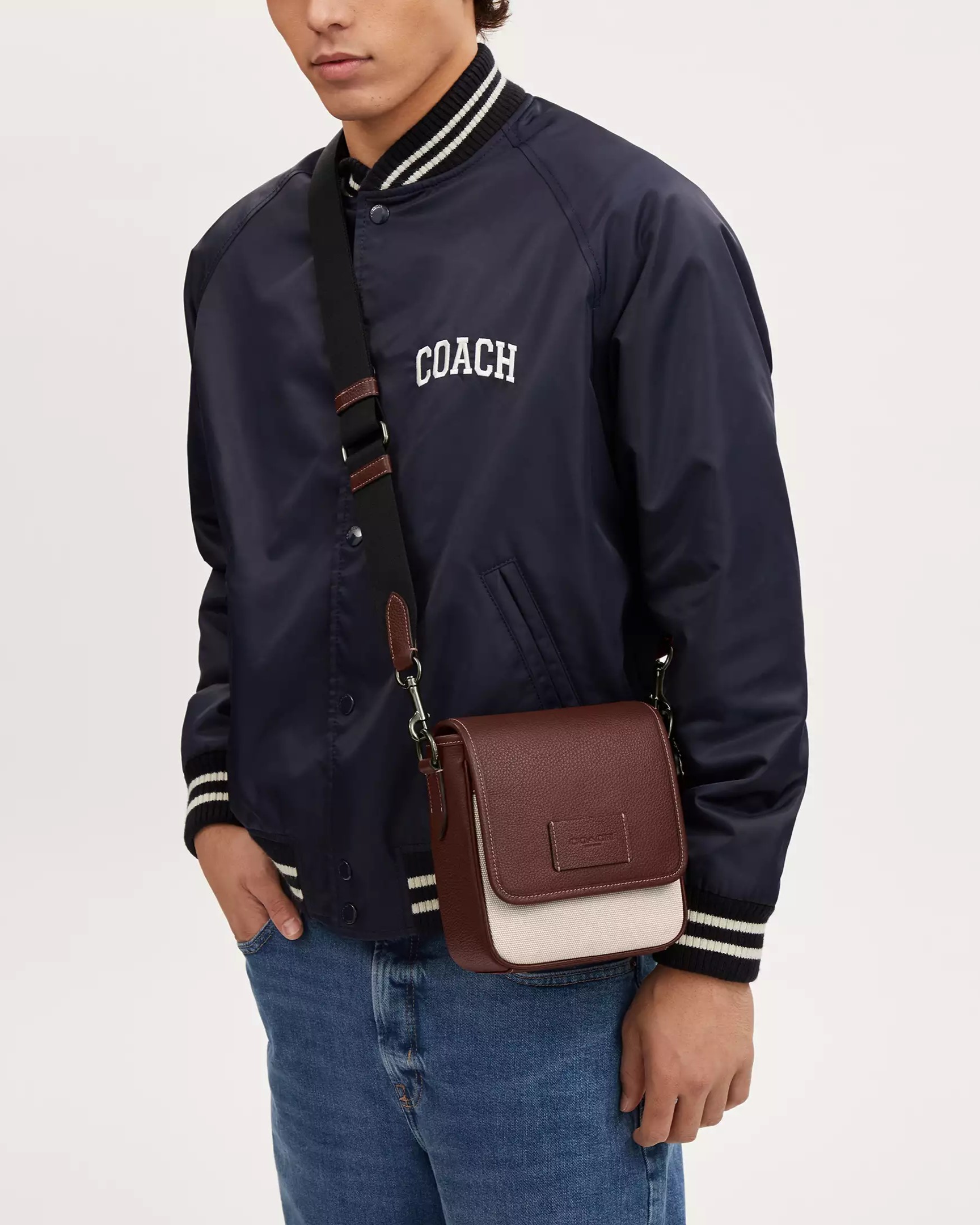 Túi đeo chéo Coach Lucas Crossbody Bag Natural Multi CR236 3