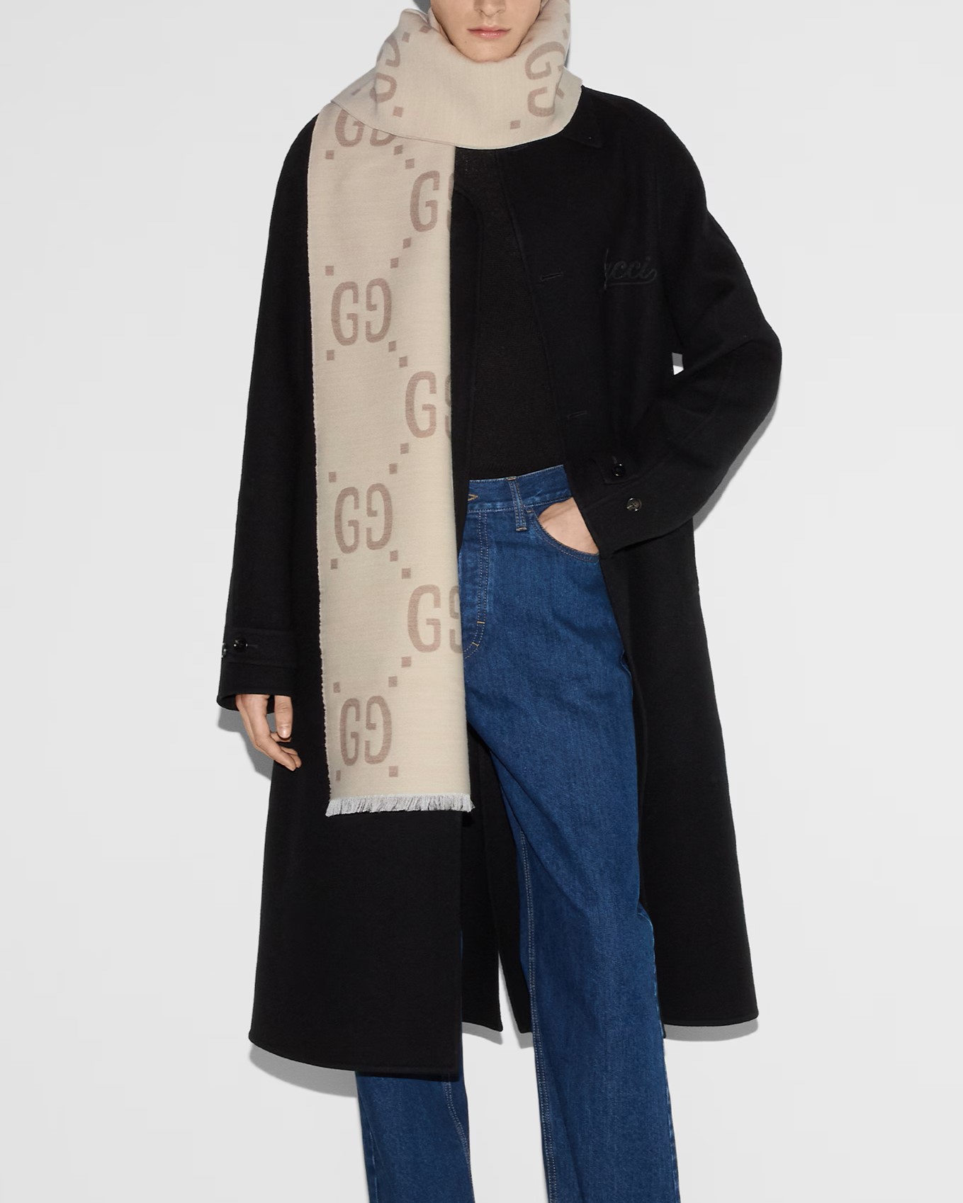 Khăn choàng Gucci GG Jacquard Wool Silk Scarf Ivory and Beige GG 2