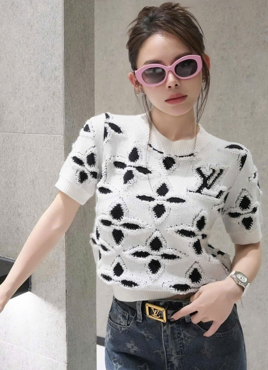 Kính mát Chanel Oval Sunglasses Acetate Pink 5528 5