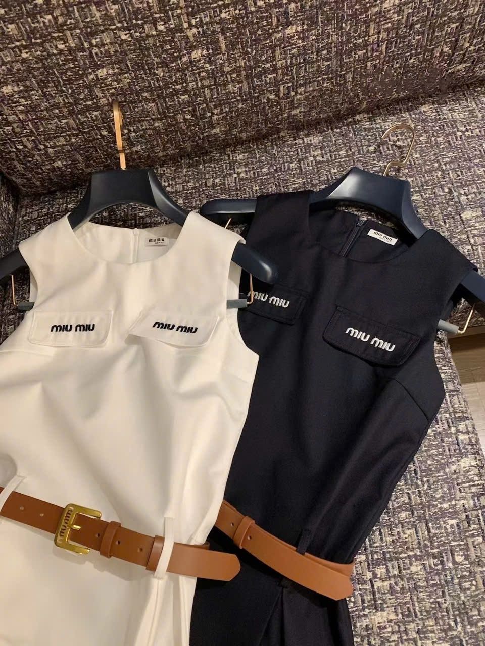 Đầm nữ Miu Miu kèm đai 2