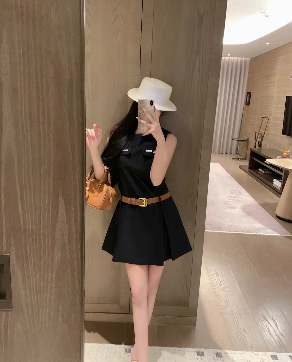 Đầm nữ Miu Miu kèm đai 1