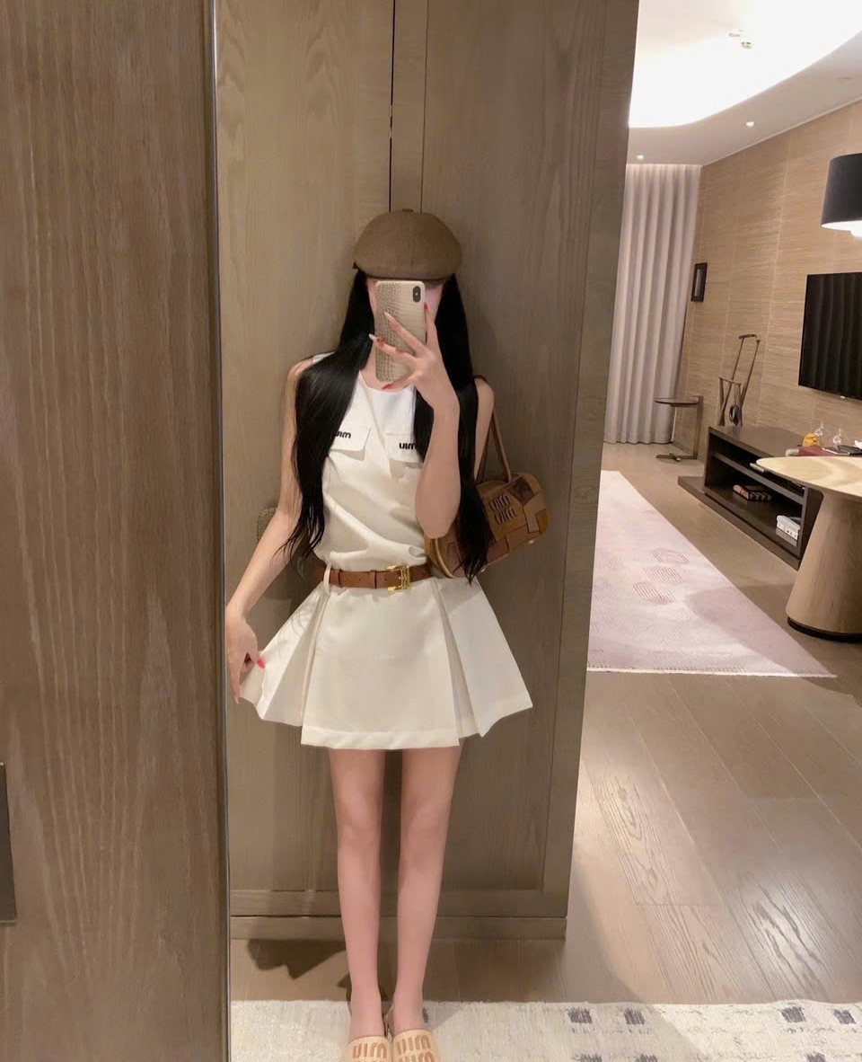Đầm nữ Miu Miu kèm đai 5