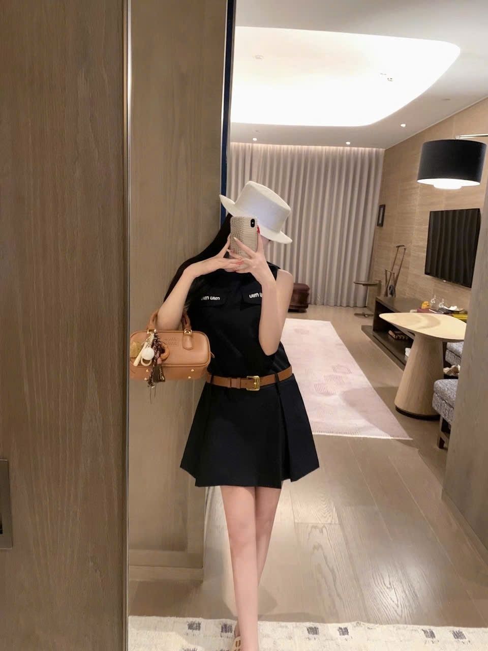Đầm nữ Miu Miu kèm đai 6