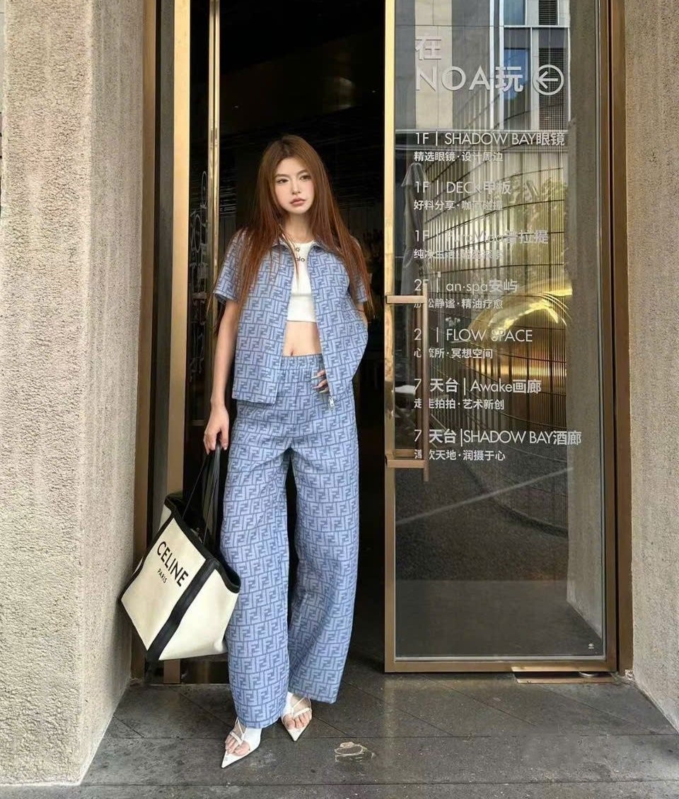 Set bộ áo tay ngắn quần dài Fendi 1
