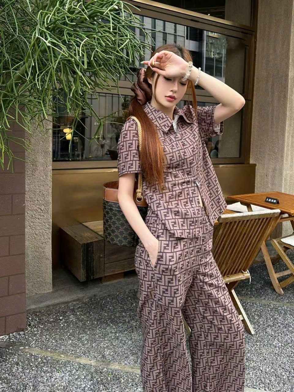 Set bộ áo tay ngắn quần dài Fendi 2