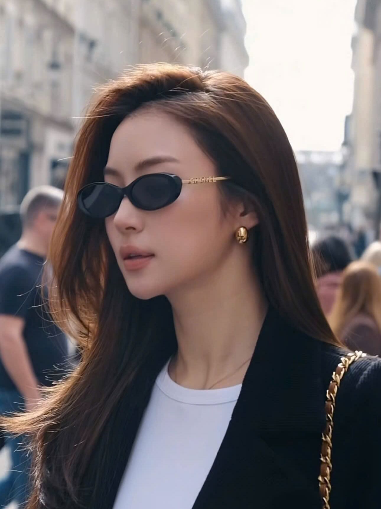 Mắt kính Chanel Oval Sunglasses Black 5565 5