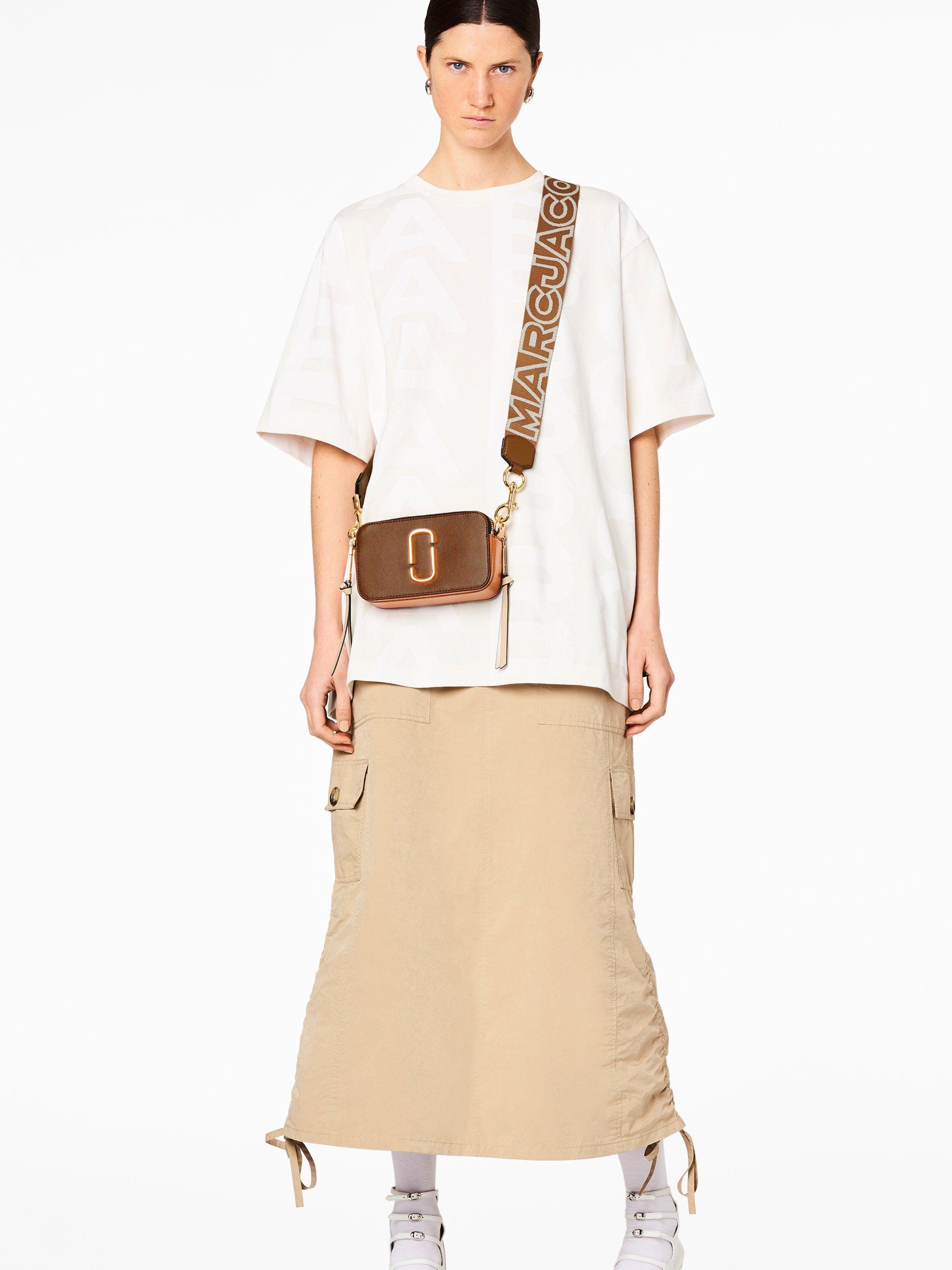 Túi đeo vai Marc Jacobs màu nâu The Snapshot Crossbody Bag Argan Oil Multi 2S3HCR500H03 3