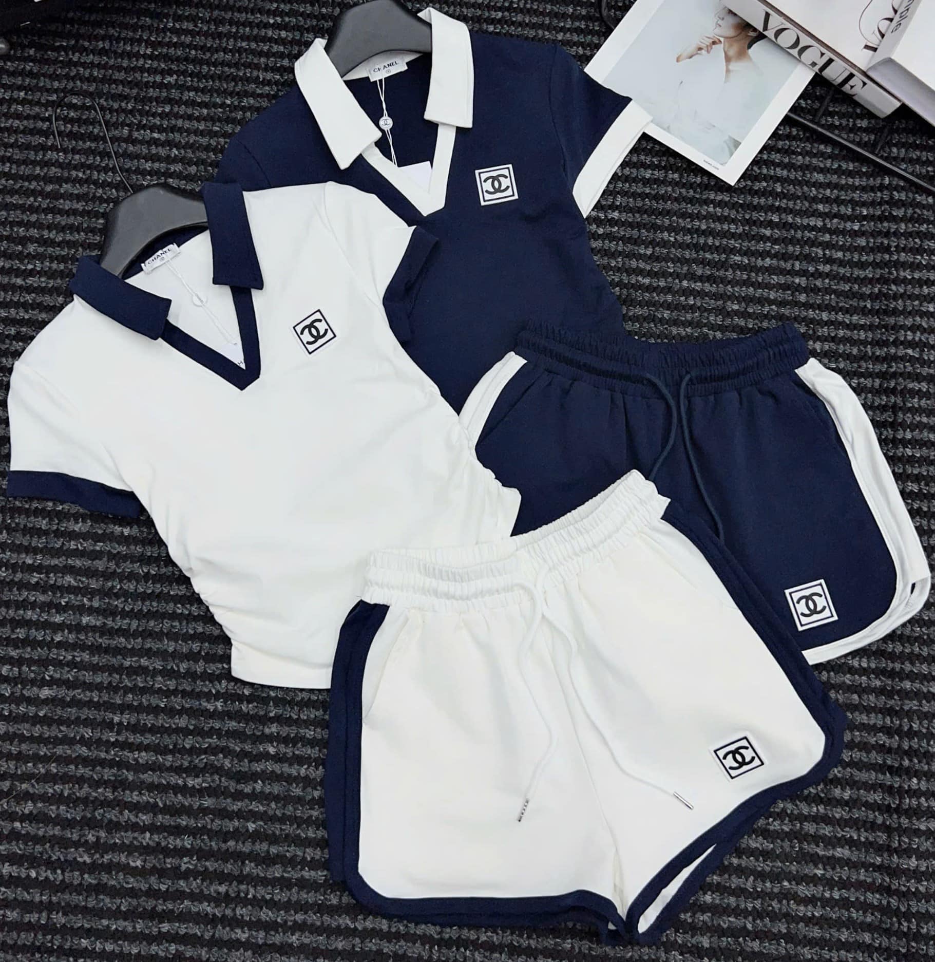 Set bộ thun ngắn Chanel màu trắng xanh navy đậm 8