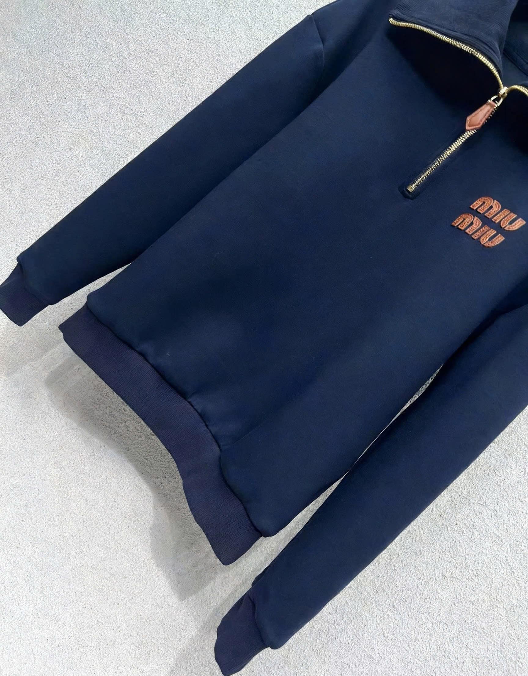 Set nỉ áo quần dài Miu Miu 3