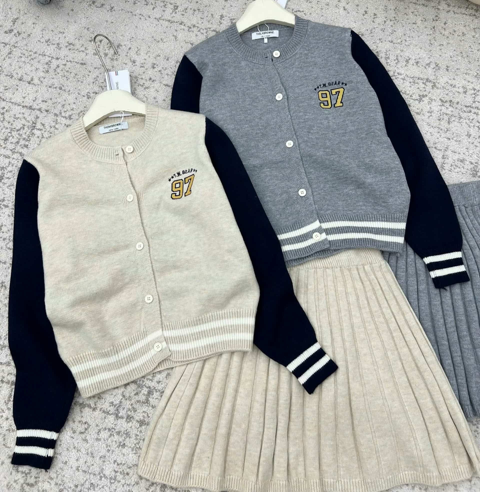 Set áo váy nỉ Thom Brwone 4