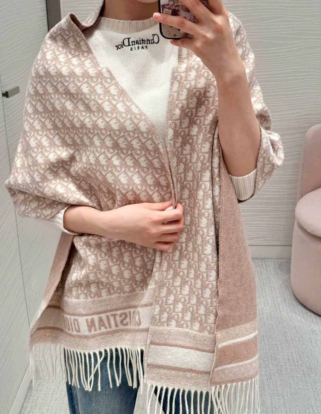 Khăn choàng Dior Oblique Scarf Ecru and Rose des Vents Cashmere 3