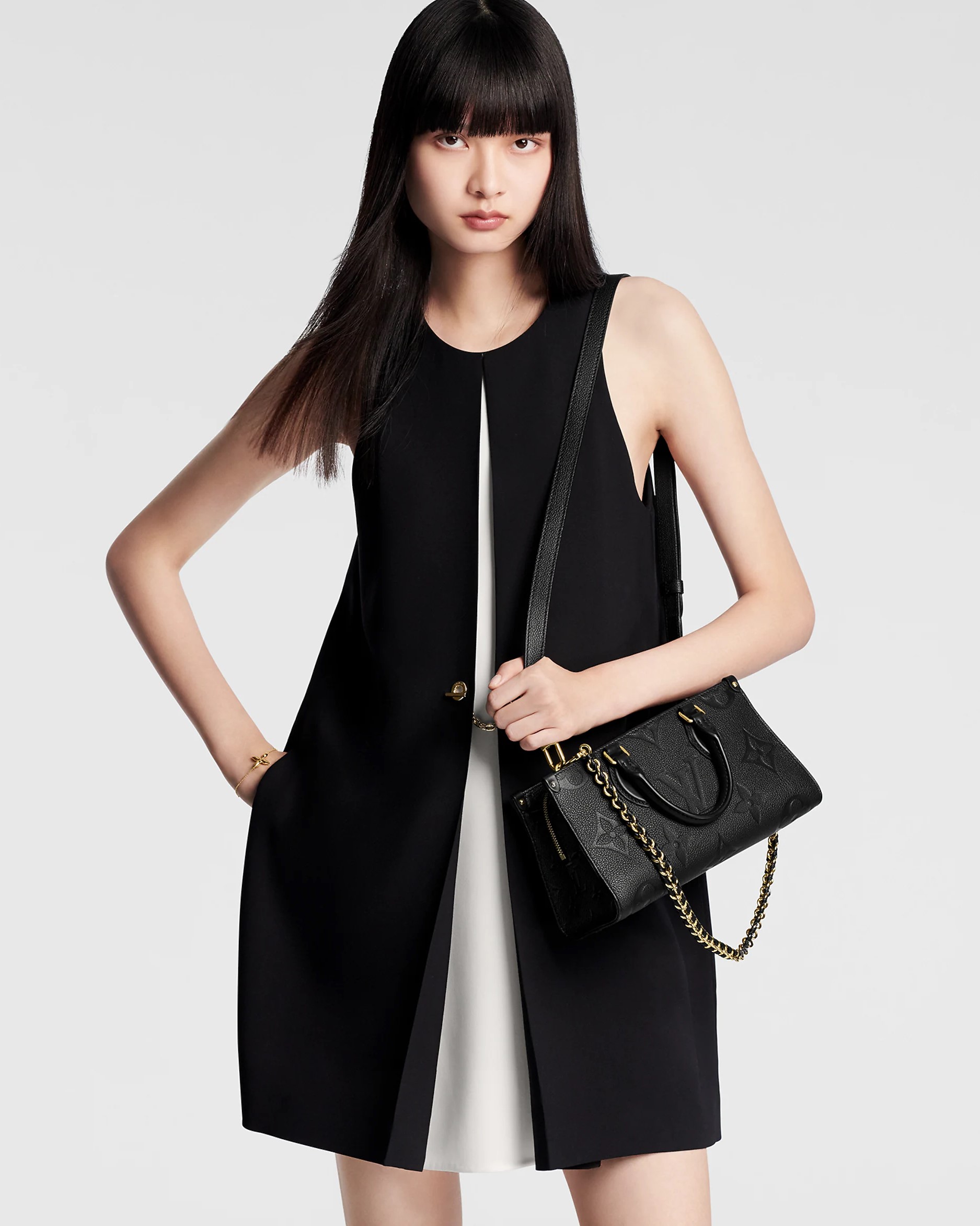 Túi Louis Vuitton OnTheGo East West Monogram Empreinte Black 6