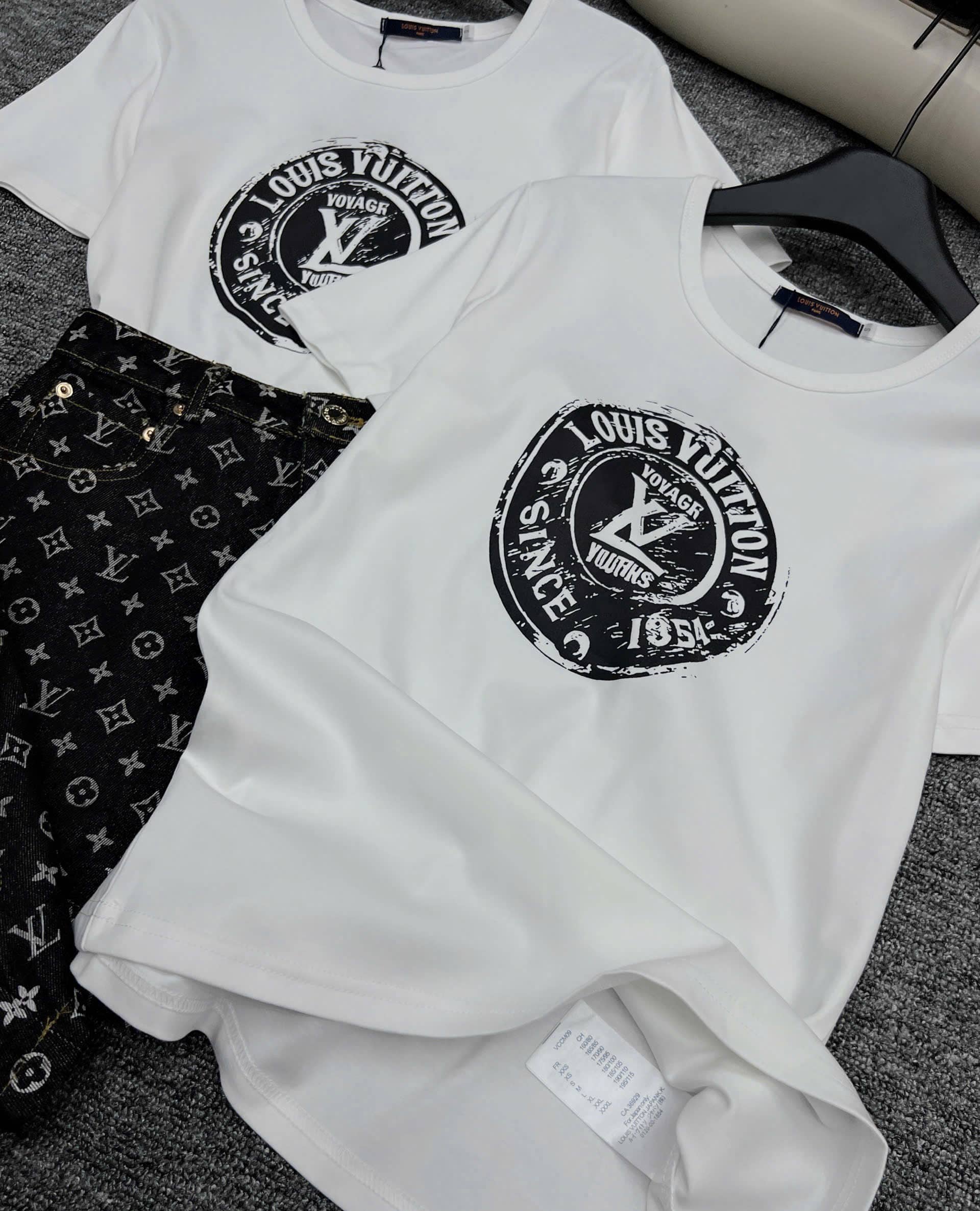 Set mix áo thun trắng quần short đen LV 2