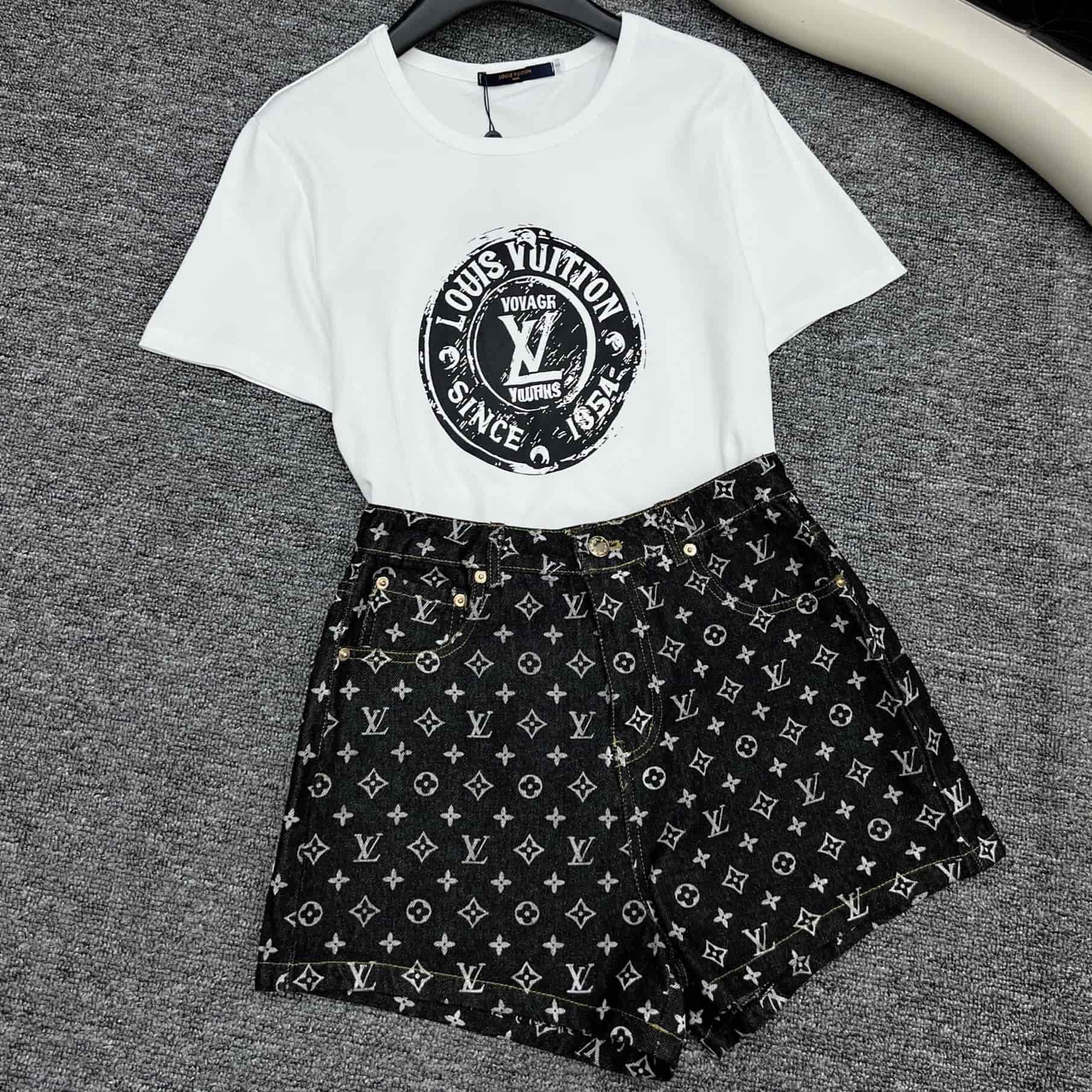 Set mix áo thun trắng quần short đen LV 6