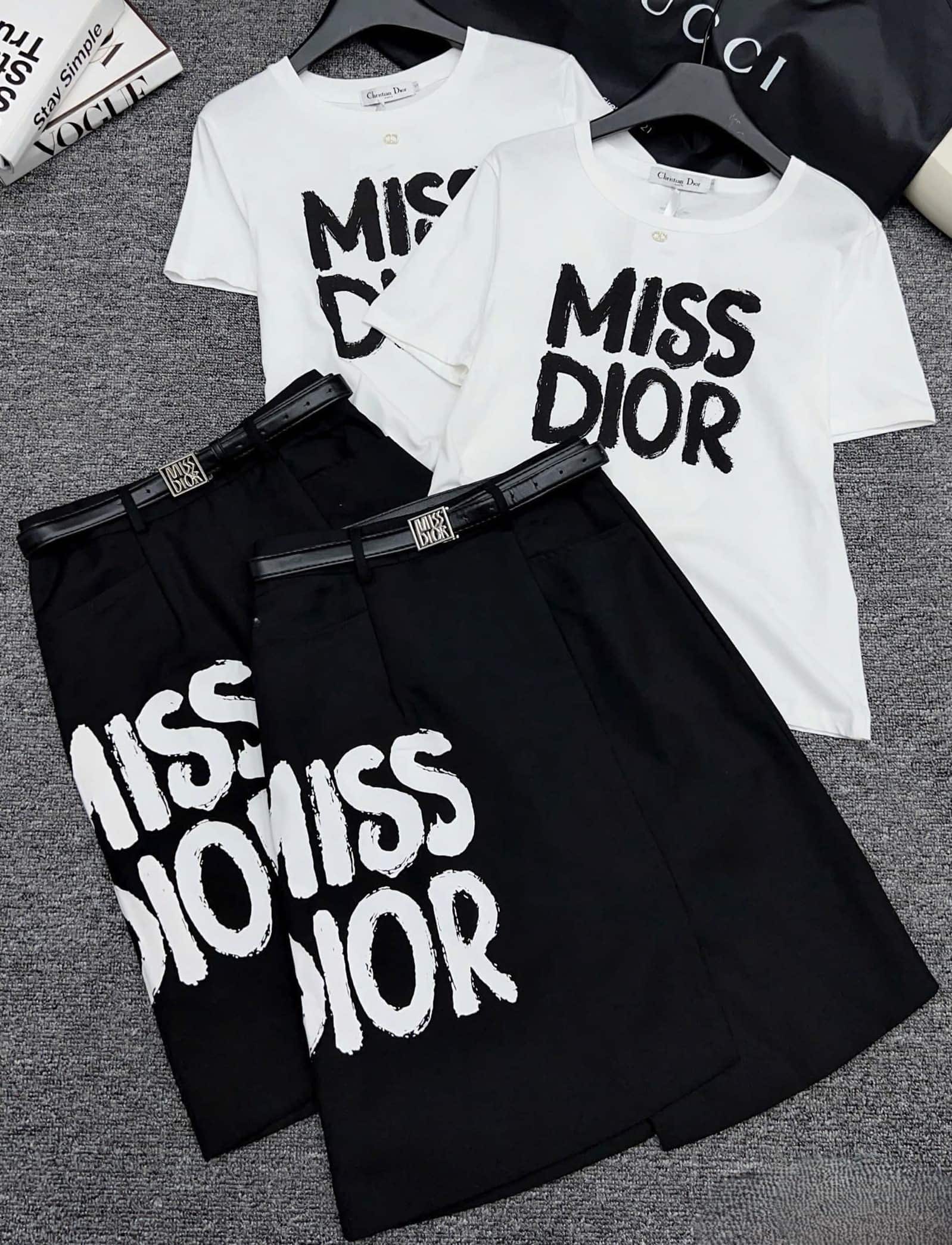 Set áo thun trắng váy đen họa tiết hãng Miss Dior 9