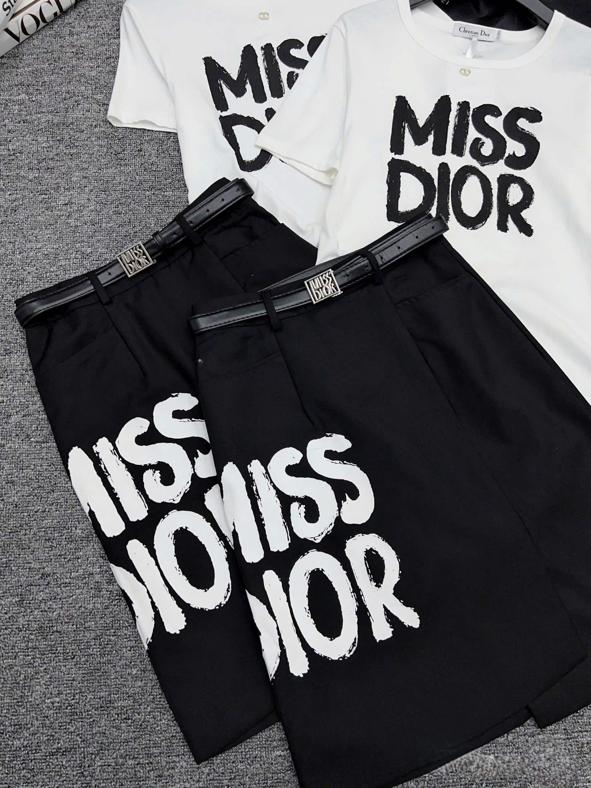 Set áo thun trắng váy đen họa tiết hãng Miss Dior 12