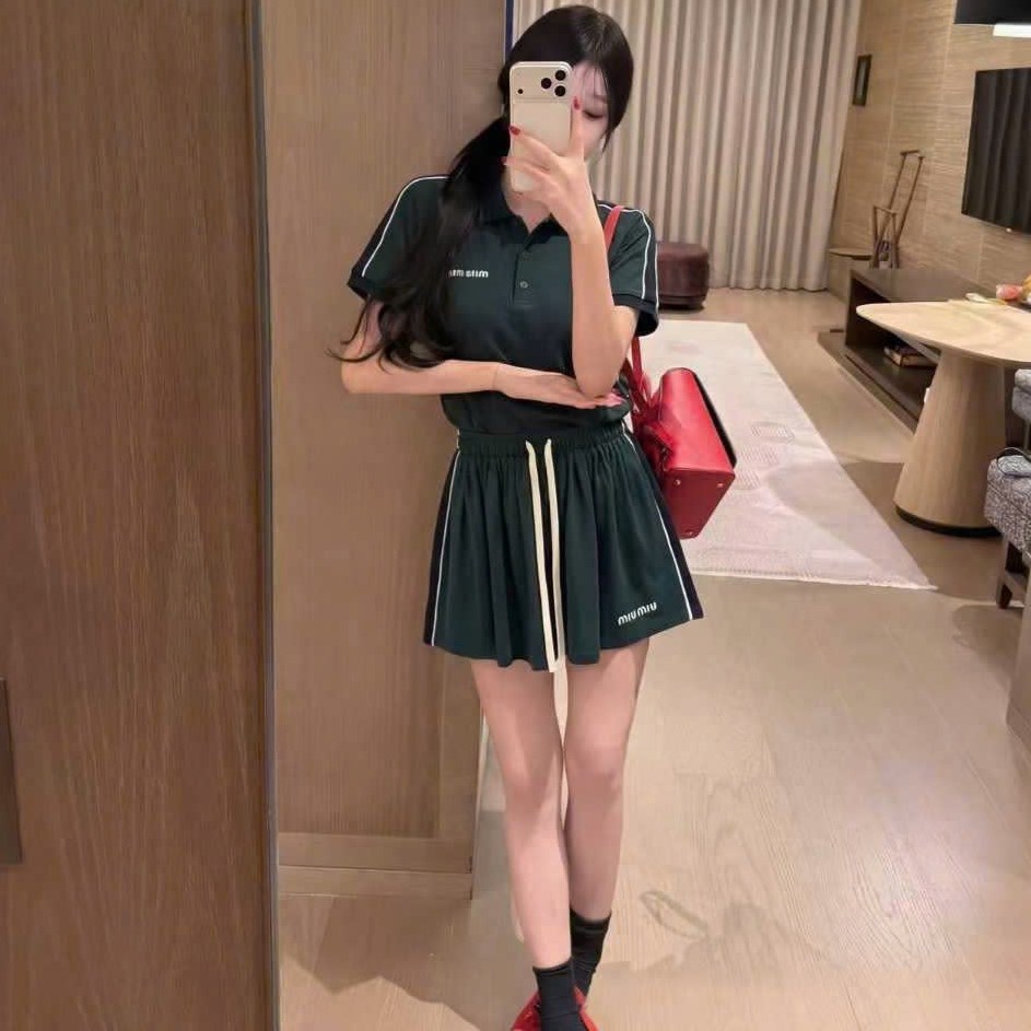 Set áo có cổ váy xếp ly thun xanh lá Miu Miu 5