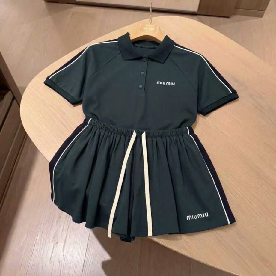 Set áo có cổ váy xếp ly thun xanh lá Miu Miu 6