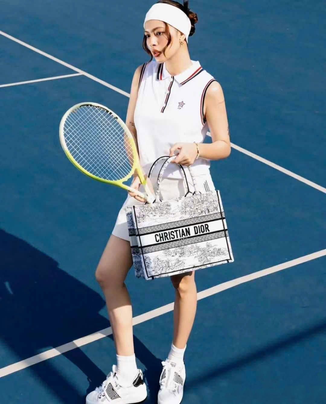 Set bộ Dior Vibe Tank Top White Cotton-Blend Jersey with Three-Tone Signatur 9