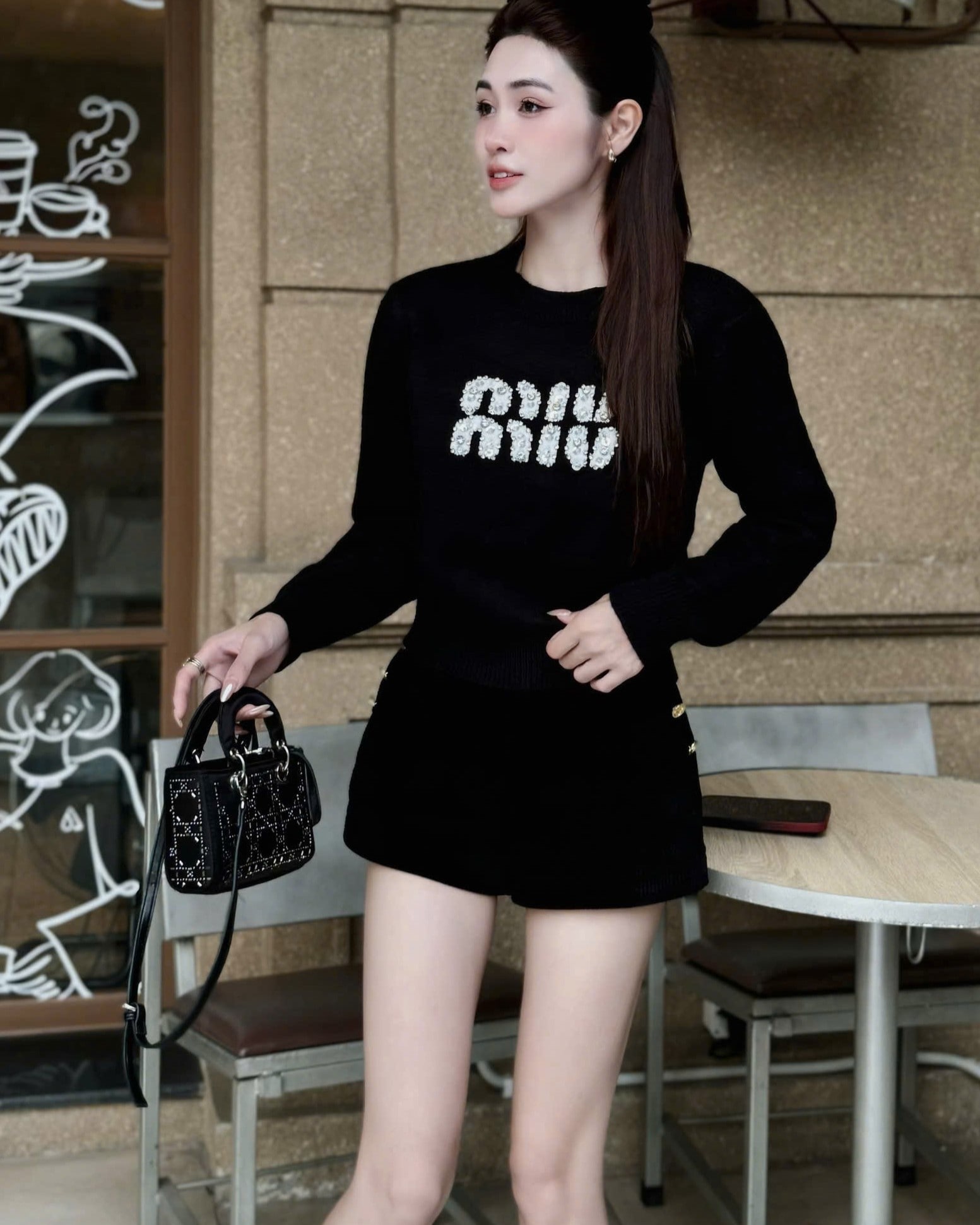 Áo nữ tay dài cổ tròn nhiều màu Miu Miu 17