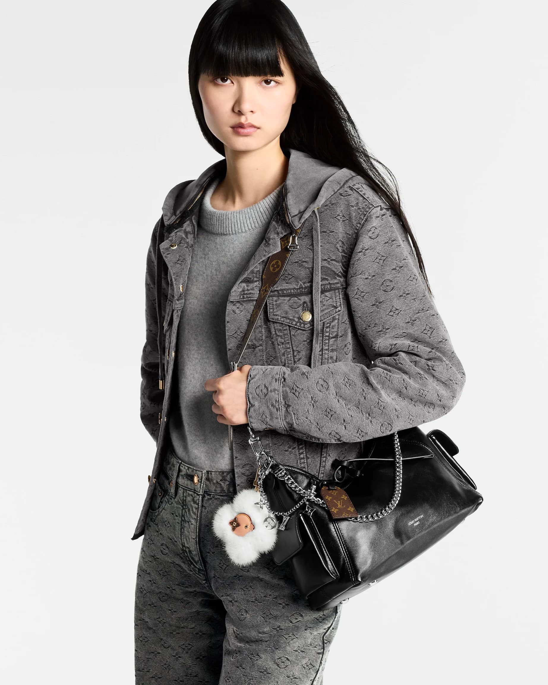 Túi đeo vai nữ Louis Vuitton CarryAll Cargo PM Black M24861 11
