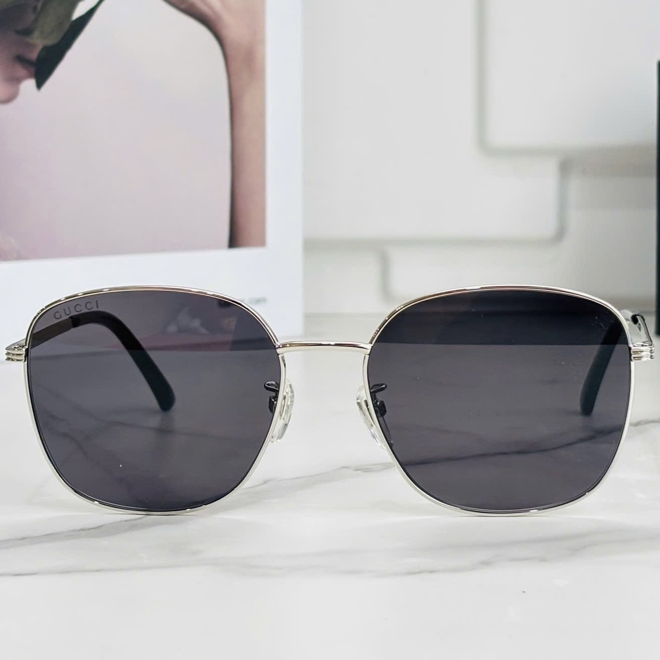 Kính mắt Gucci Sunglasses Silver GG0837SK-001 2