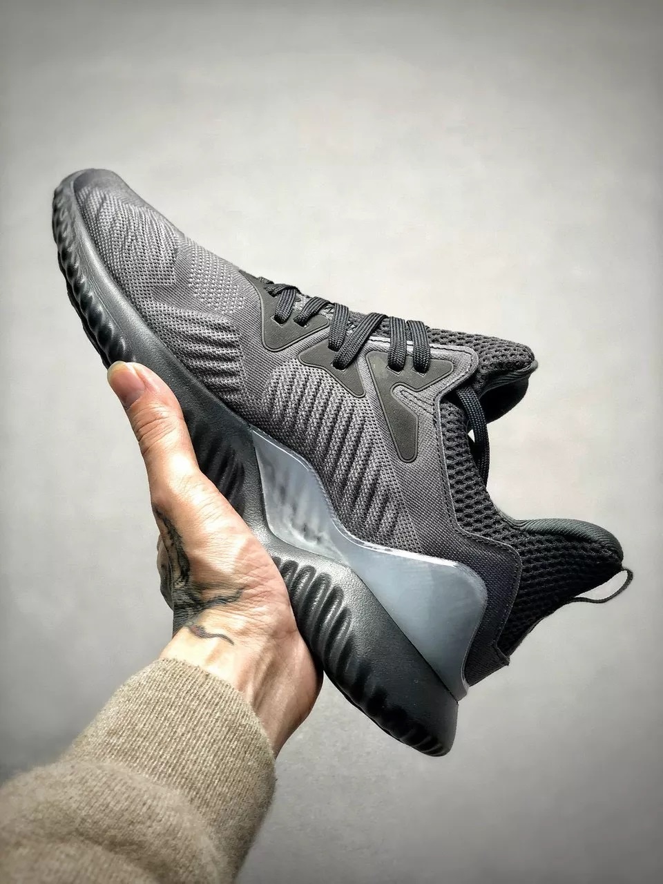 GIÀY THỂ THAO ADIDAS ALPHABOUNCE BEYOND 4