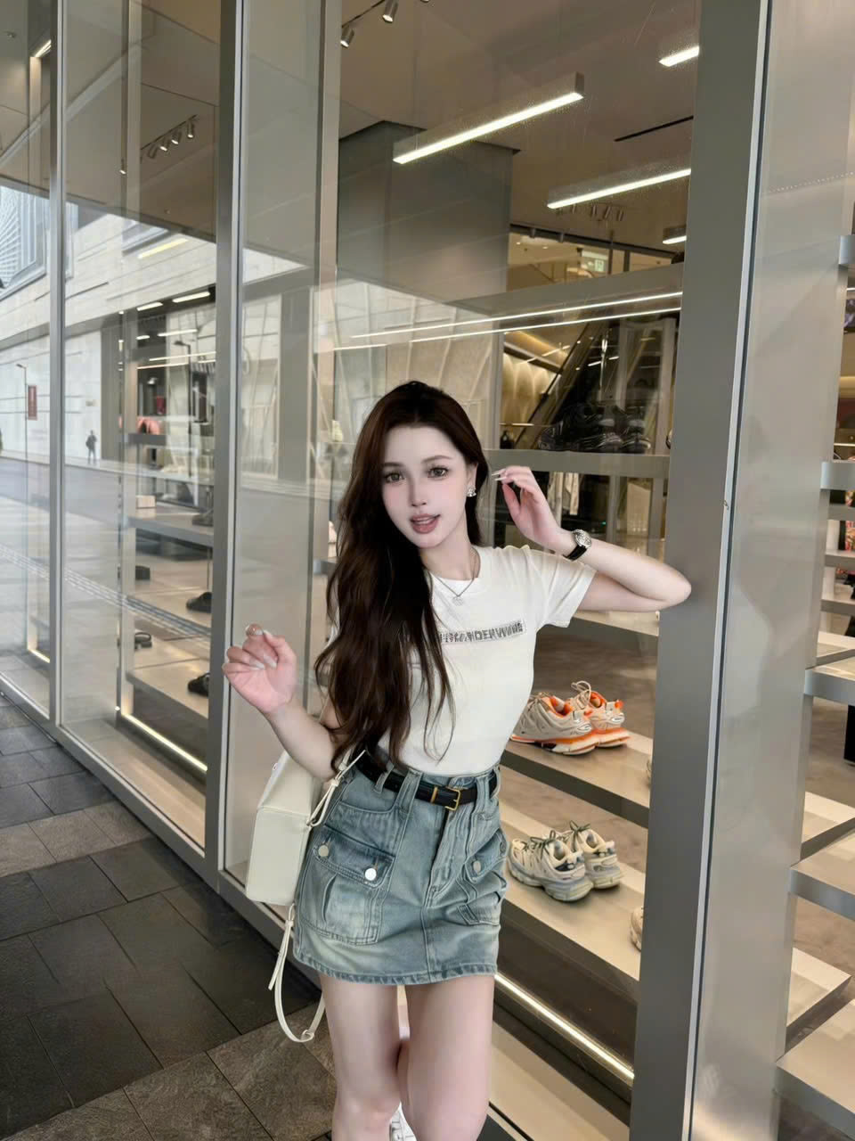Áo thun tay ngắn đính đá Alexander Wang 6