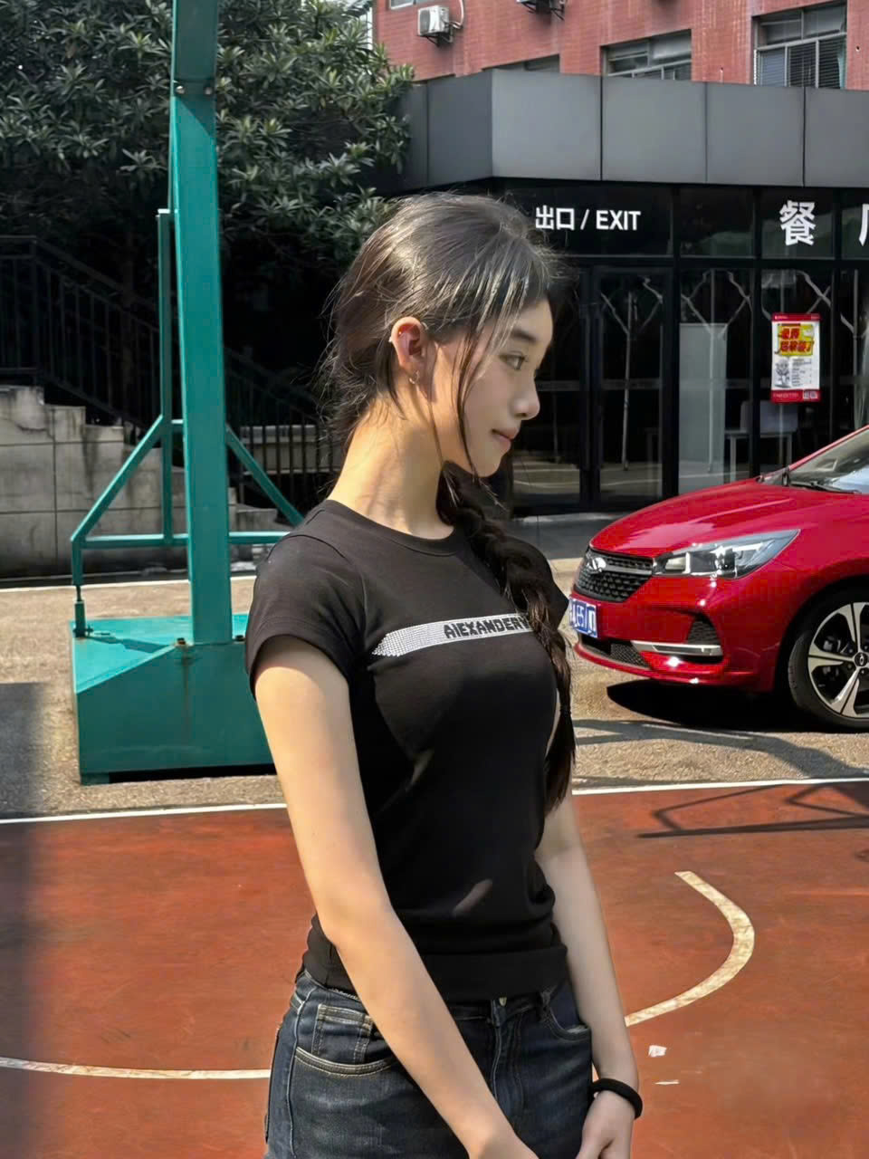 Áo thun tay ngắn đính đá Alexander Wang 8