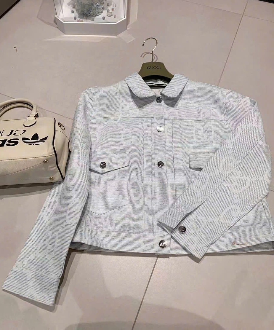 Áo khoác nữ tay dài phom ngắn vừa Gucci 5