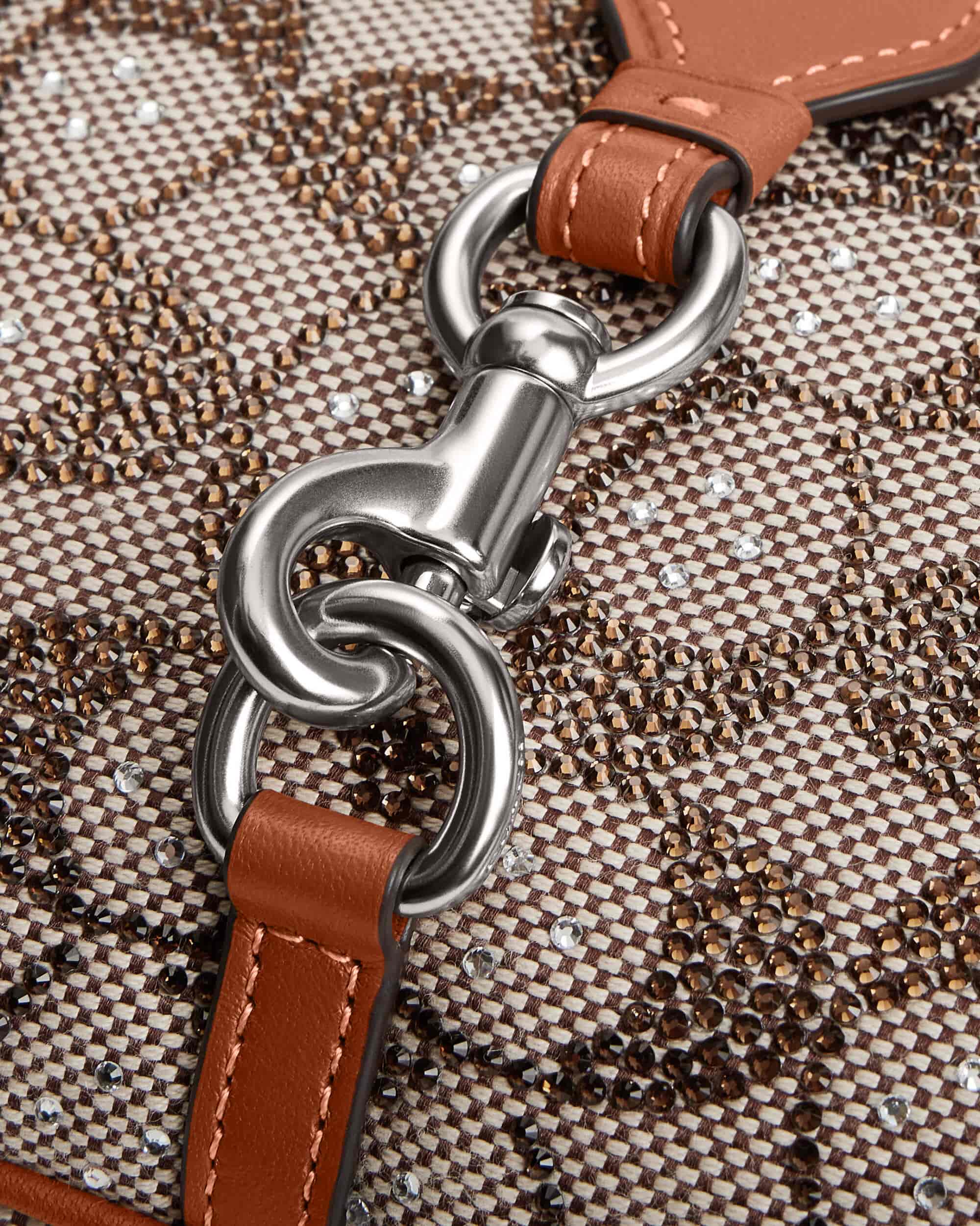 Túi Coach Hamptons Hobo Bag In Crystal Signature jacquard Burnished Amber CW654 7