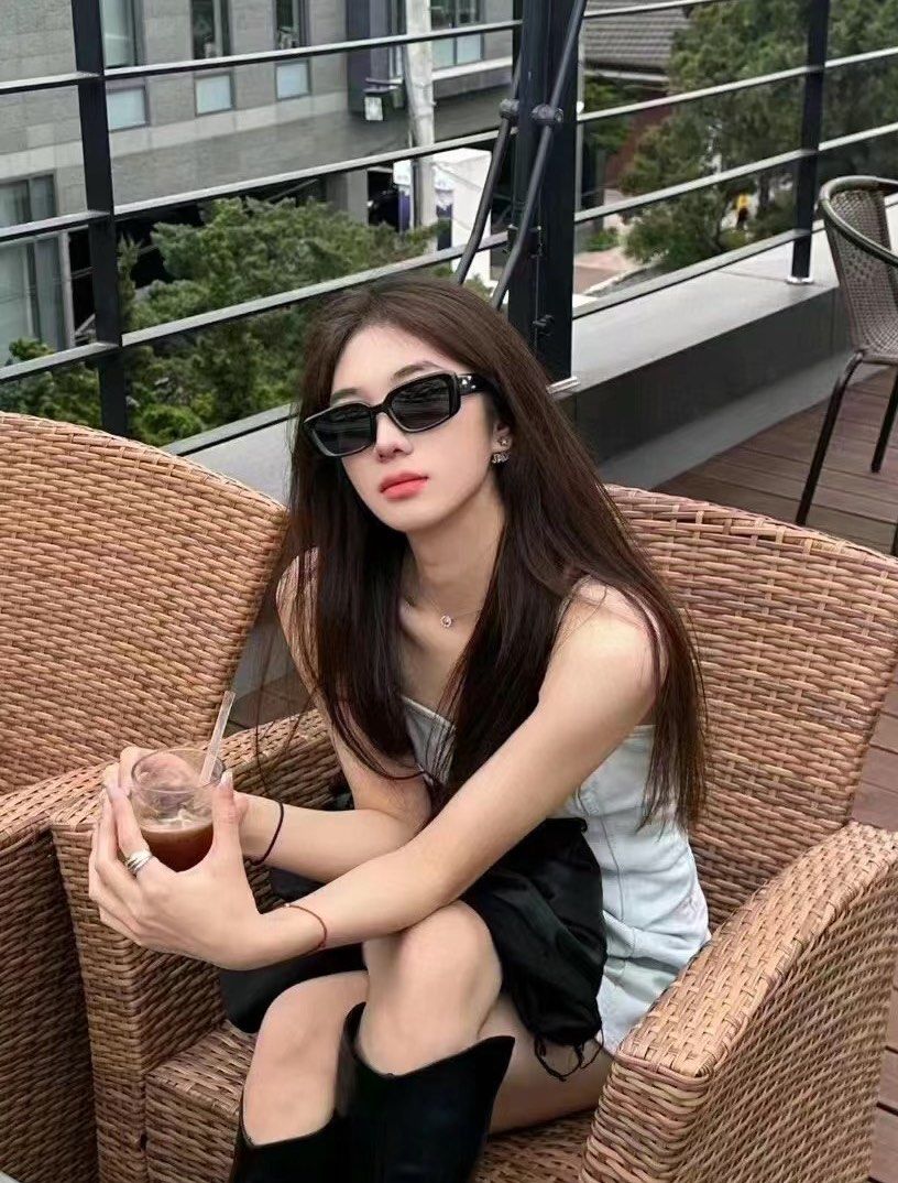Mắt kính Gentle Monster Antena 01 Bold Black Acetate Frame 8