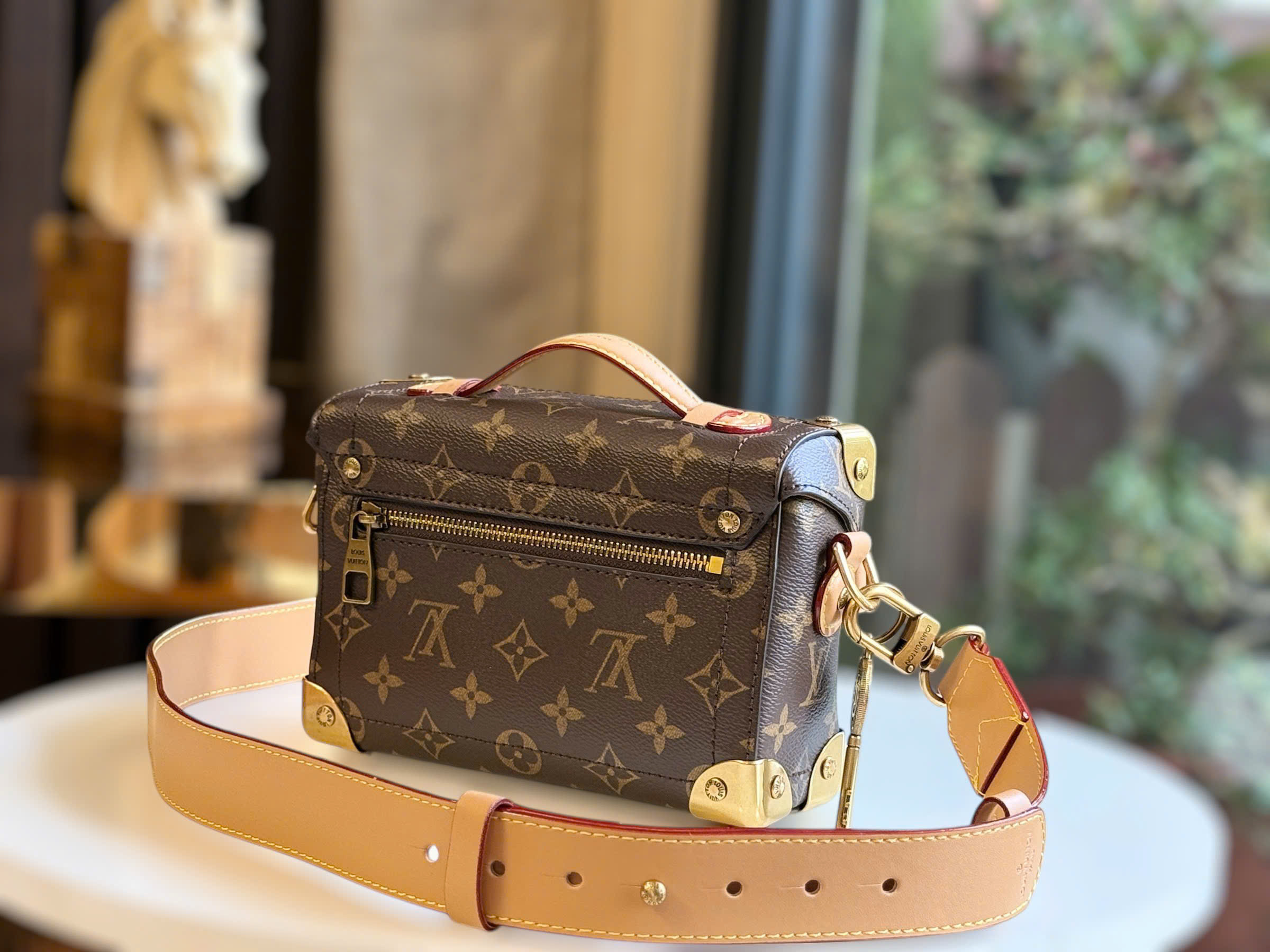 Túi cốp LV Louis Vuitton Soul Trunk Monogram Dust Canvas M11535 2