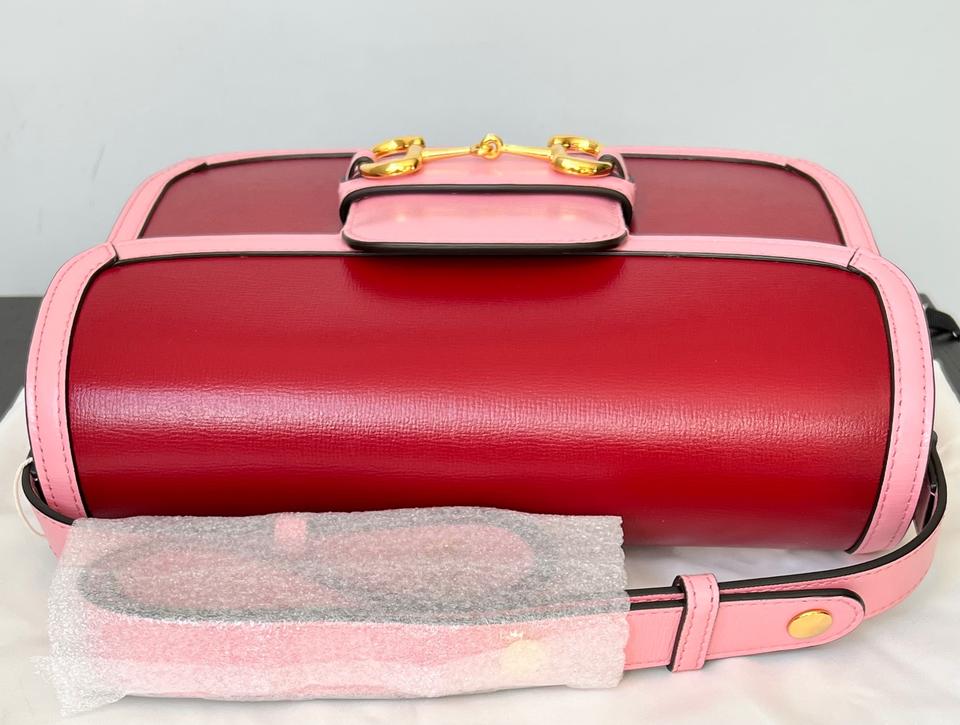 TÚI ĐEO CHÉO NỮ GUCCI 1955 HORSEBIT LEATHER SHOULDER BAG IN RED AND PINK 3