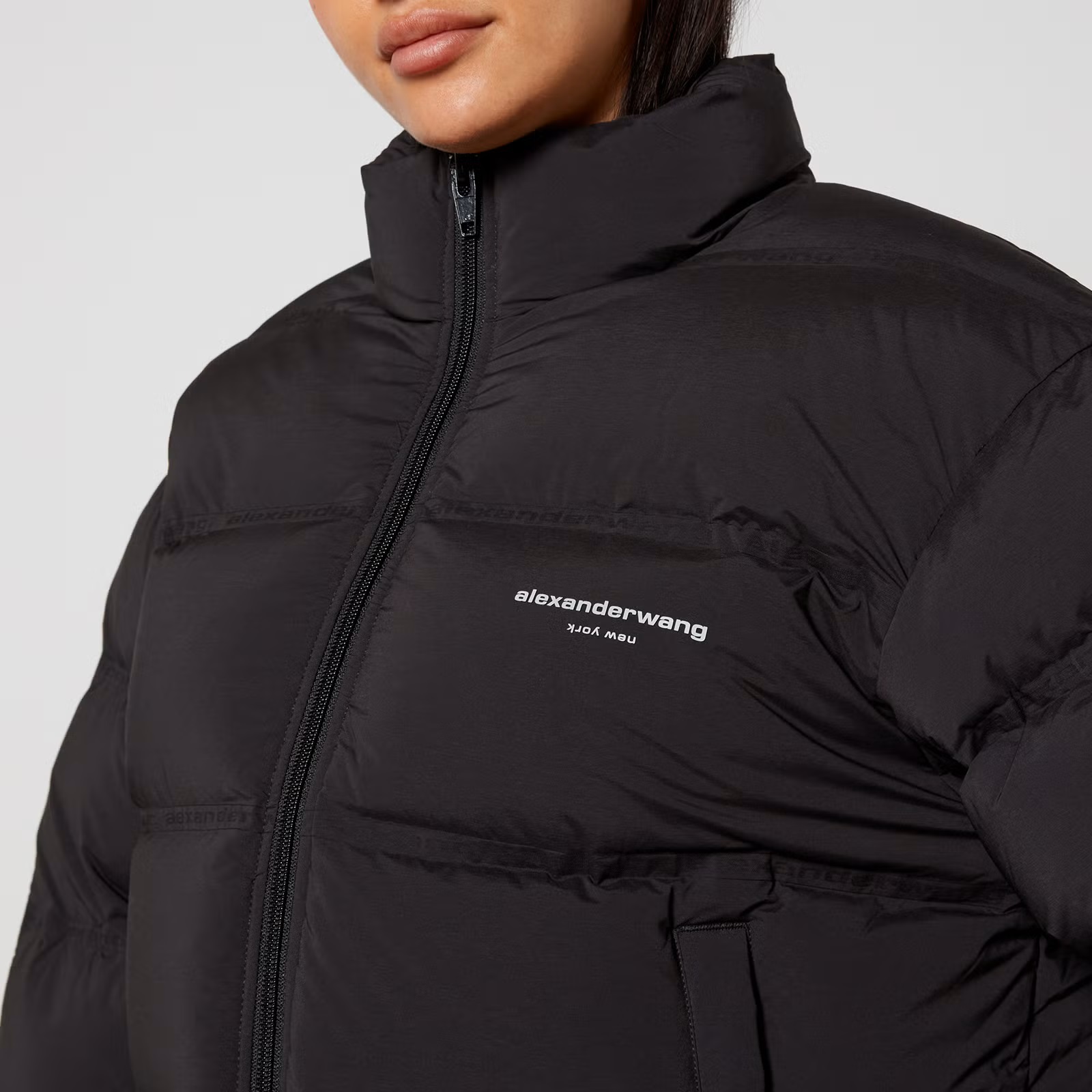 ÁO PHAO ALEXANDER WANG REFLECTIVE LOGO DETAIL CROPPED PUFFER COAT 9