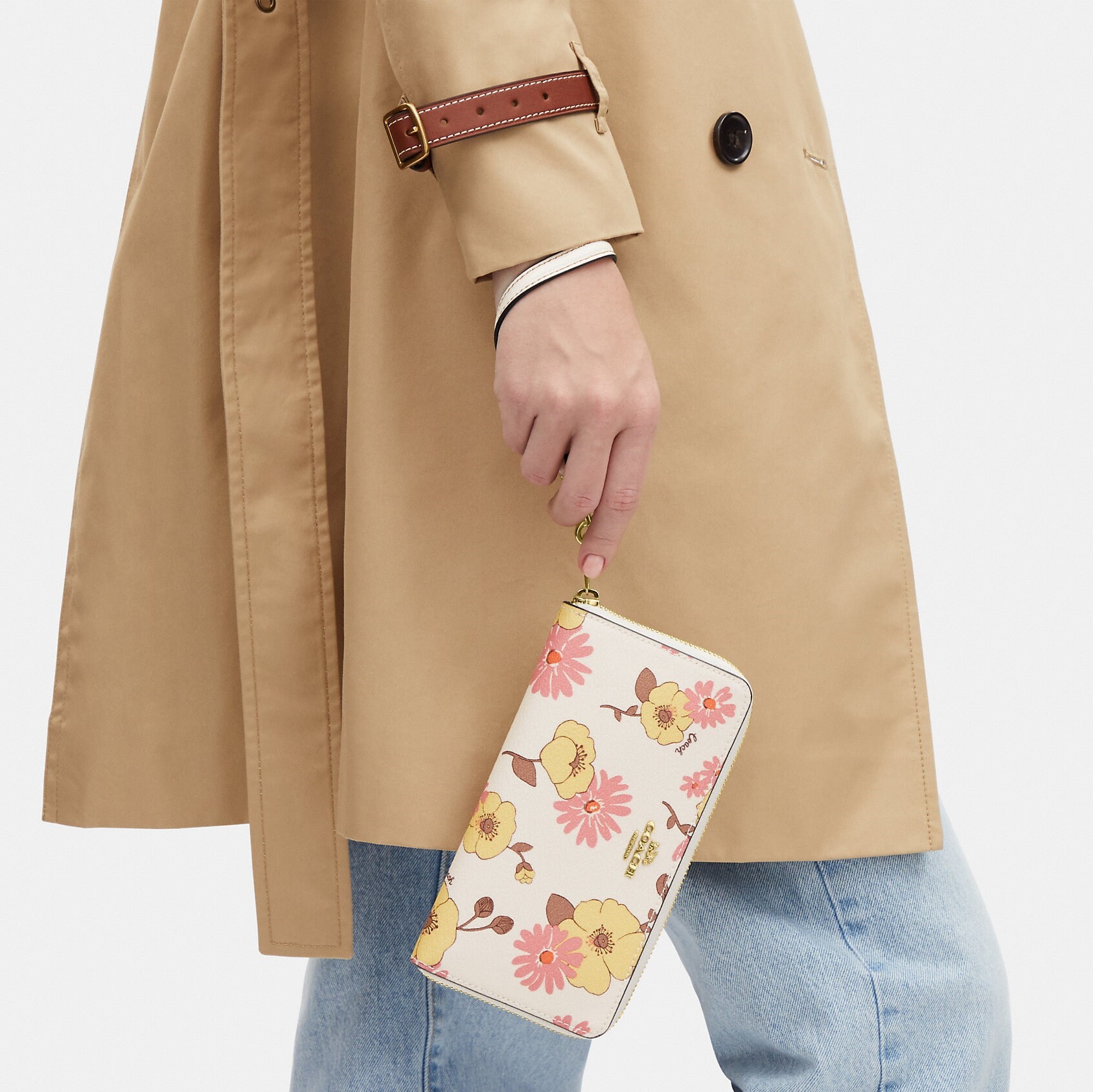 VÍ NỮ DÀI COACH LONG ZIP AROUND WALLET WITH FLORAL CLUSTER PRINT CI798 4