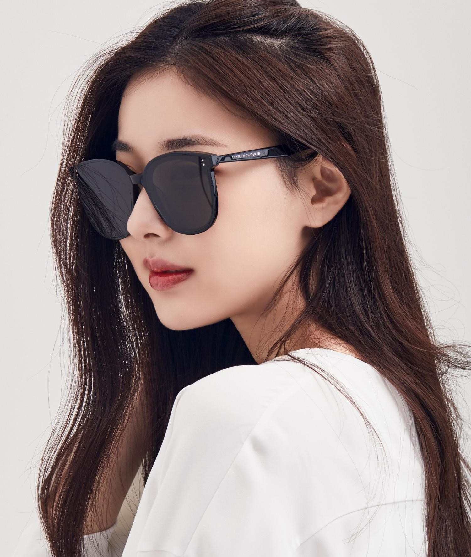 Mắt Kính Gentle Monster MyMa 01 Oversized Square Flatbar Frame 21