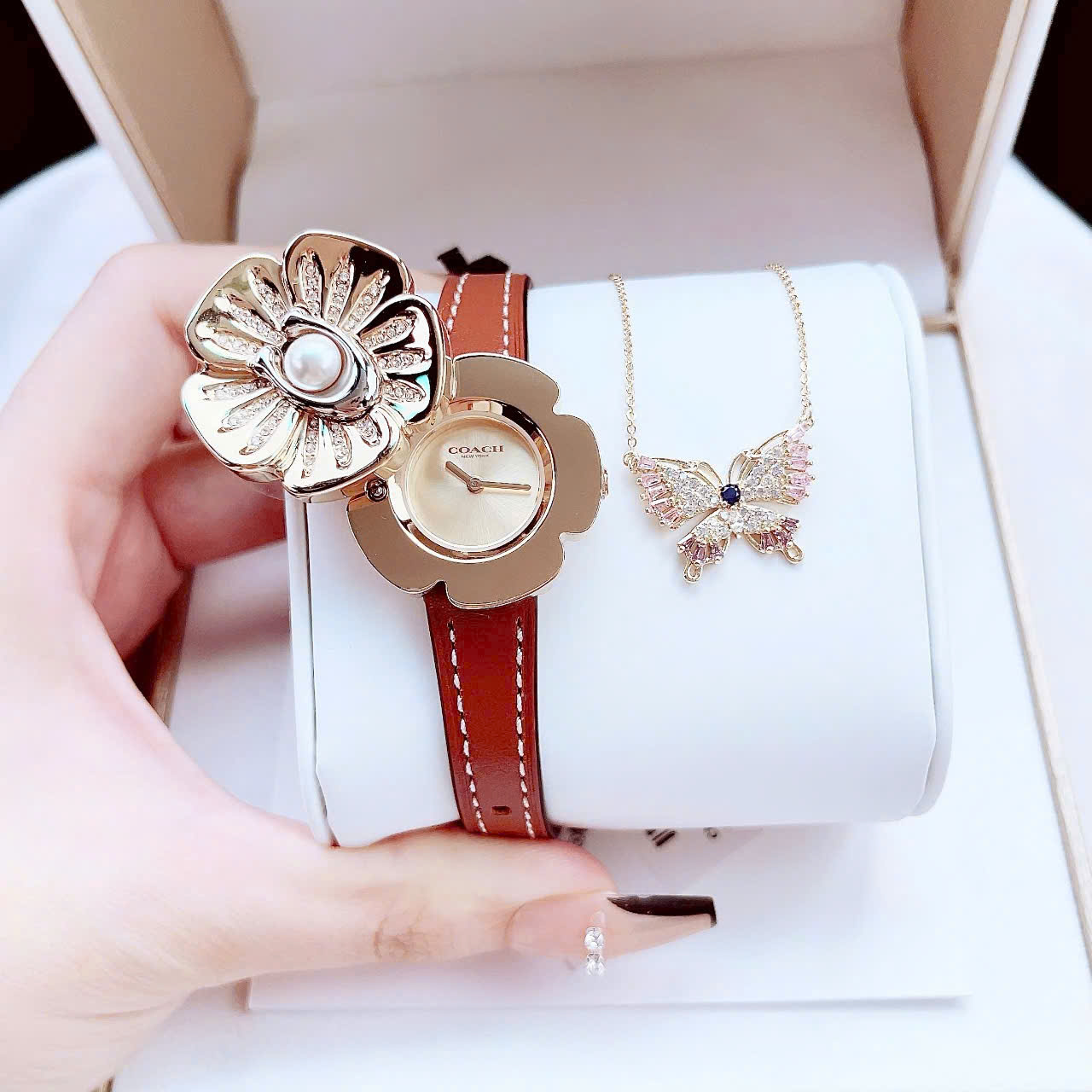 Đồng hồ nữ Coach Tea Rose Watch CL247 5