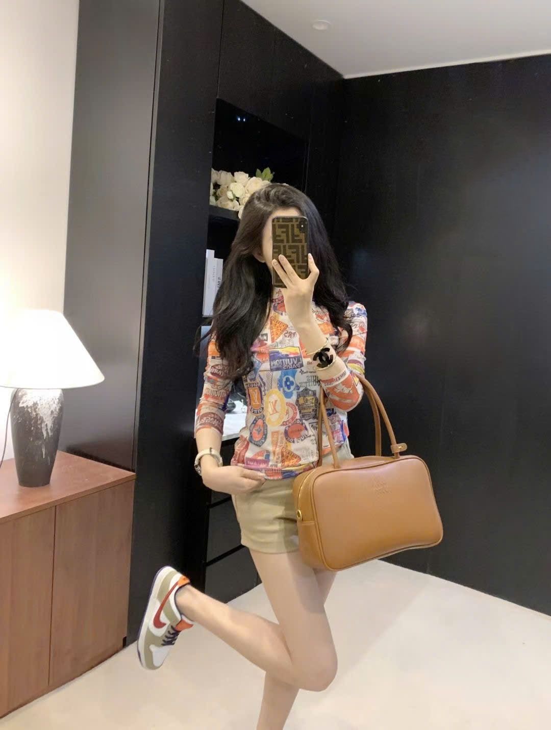 Áo thun nữ co giản LV 9
