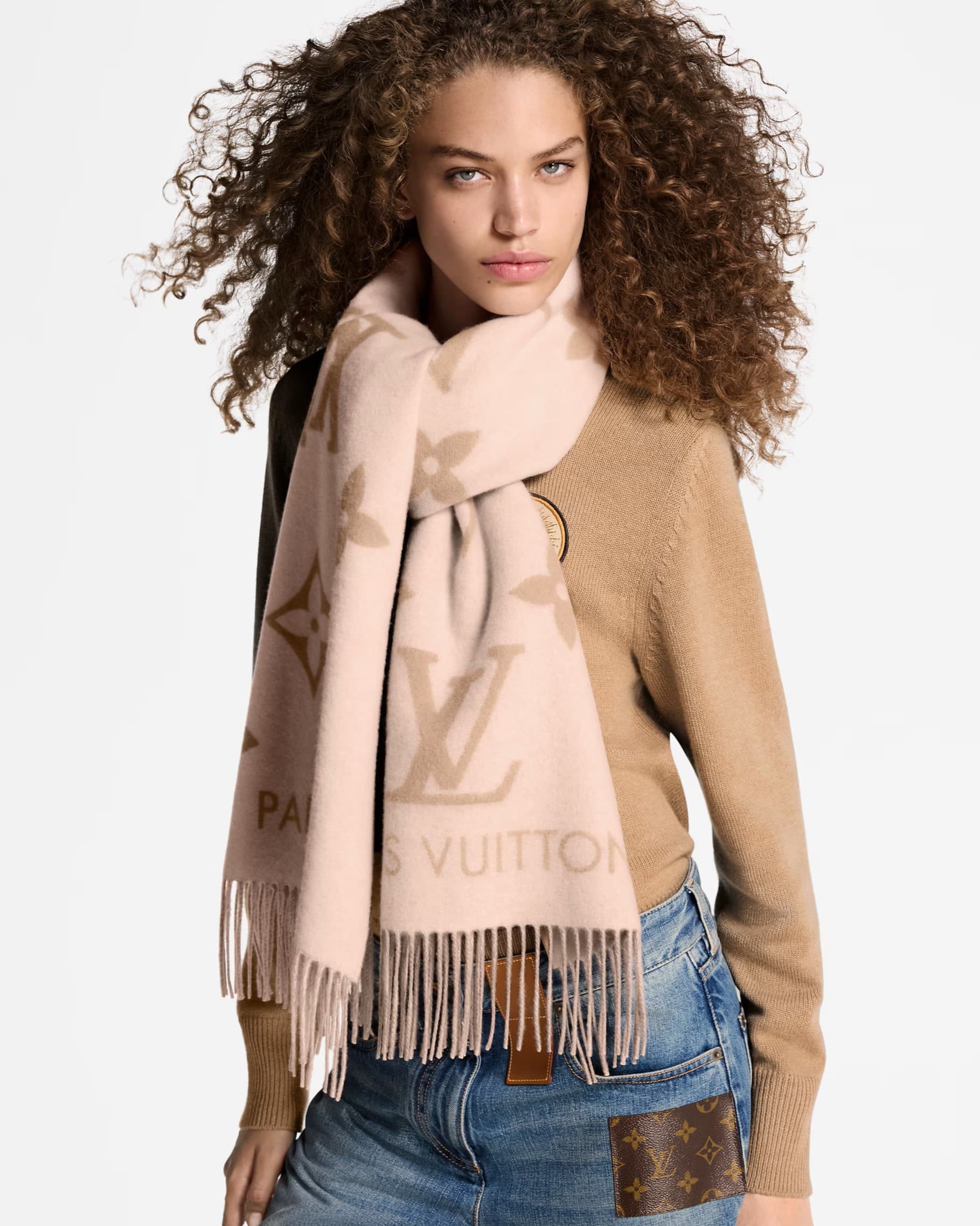 Khăn Quàng Louis Vuitton Reykjavik Scarf Beige Rose 9