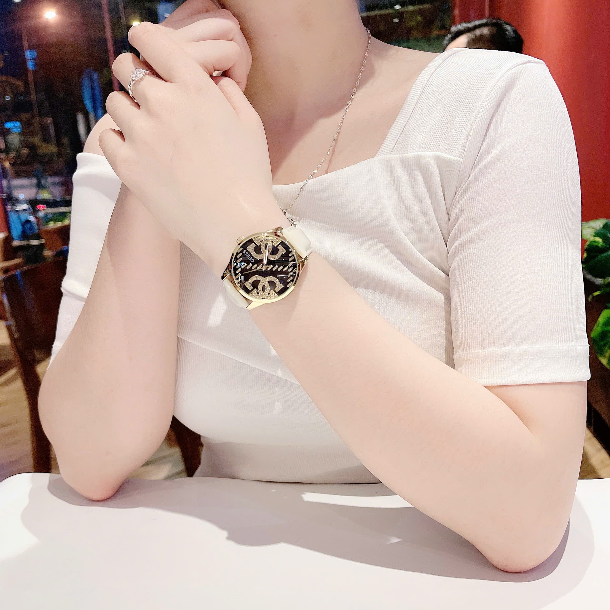 Đồng hồ nữ Guess Ladies Black Gold Tone Analog Watch GW0755L3 3