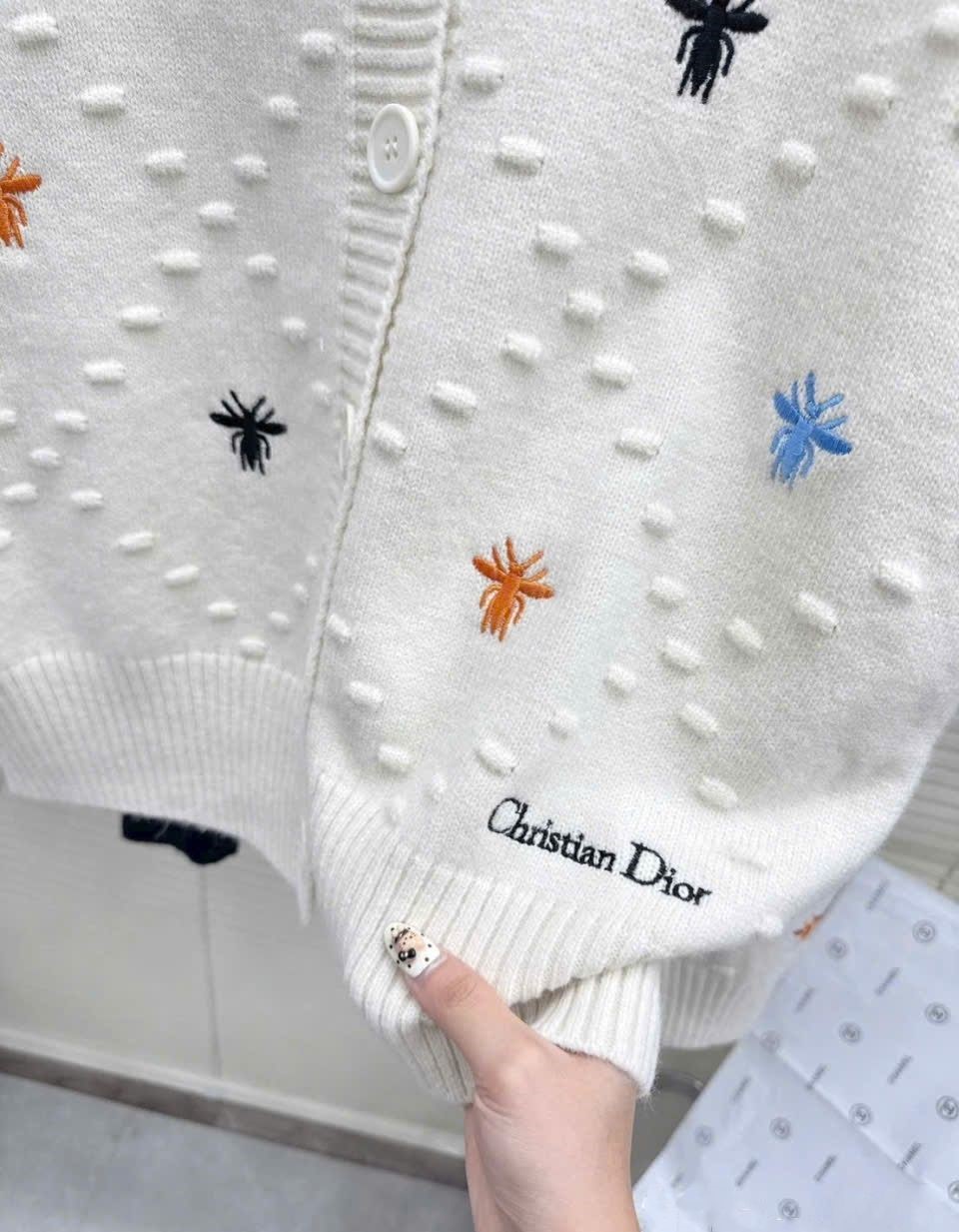 Áo len Dior phom rộng tay dài họa tiết logo hãng 9