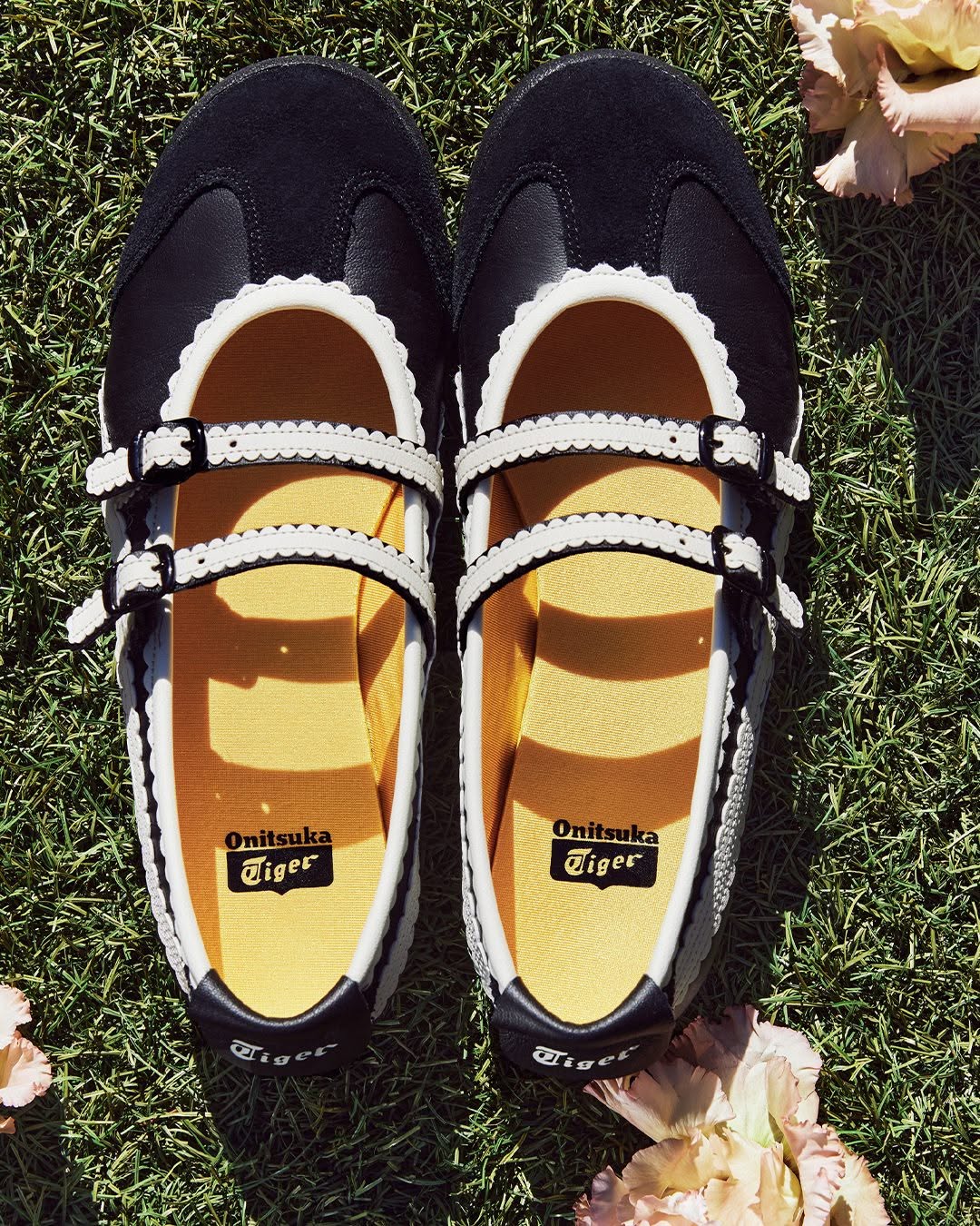 Giày nữ Onitsuka Tiger Mexico 66 TGRS Women Shoes Black Cream 1182A678-001 2