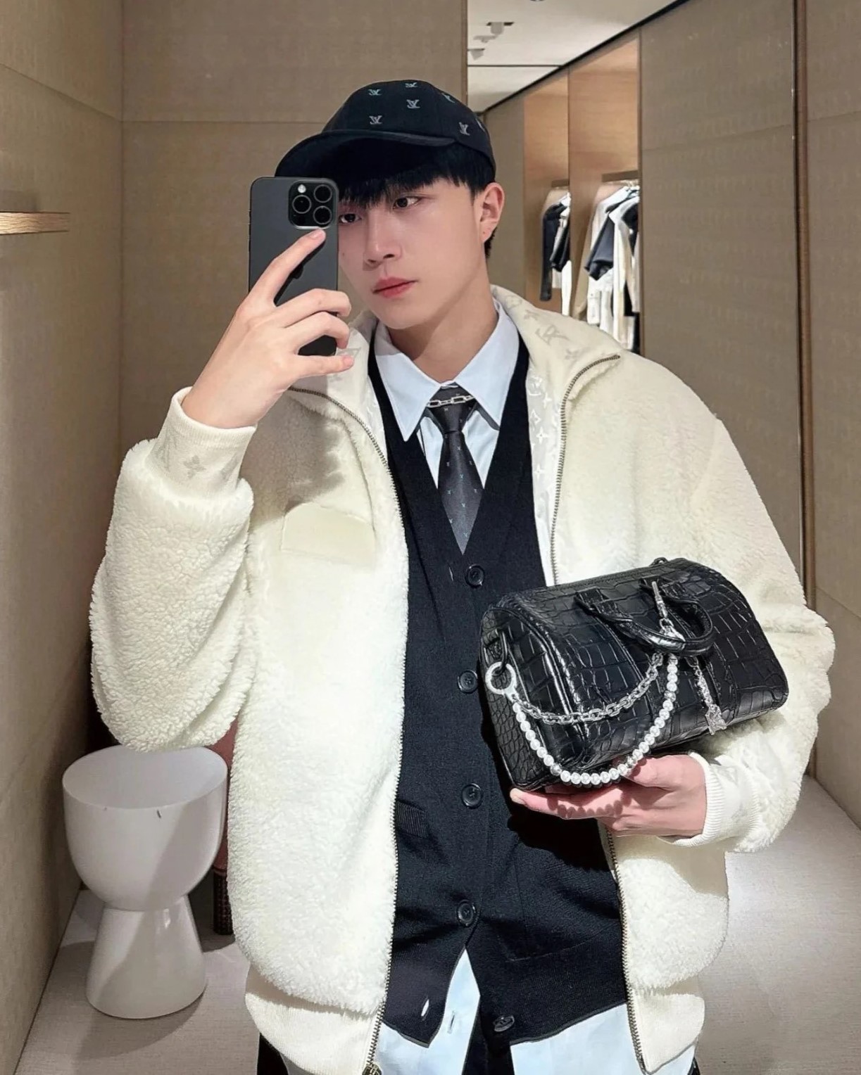 Nón kết LV Louis Vuitton Blason Shading Denim Cap 8
