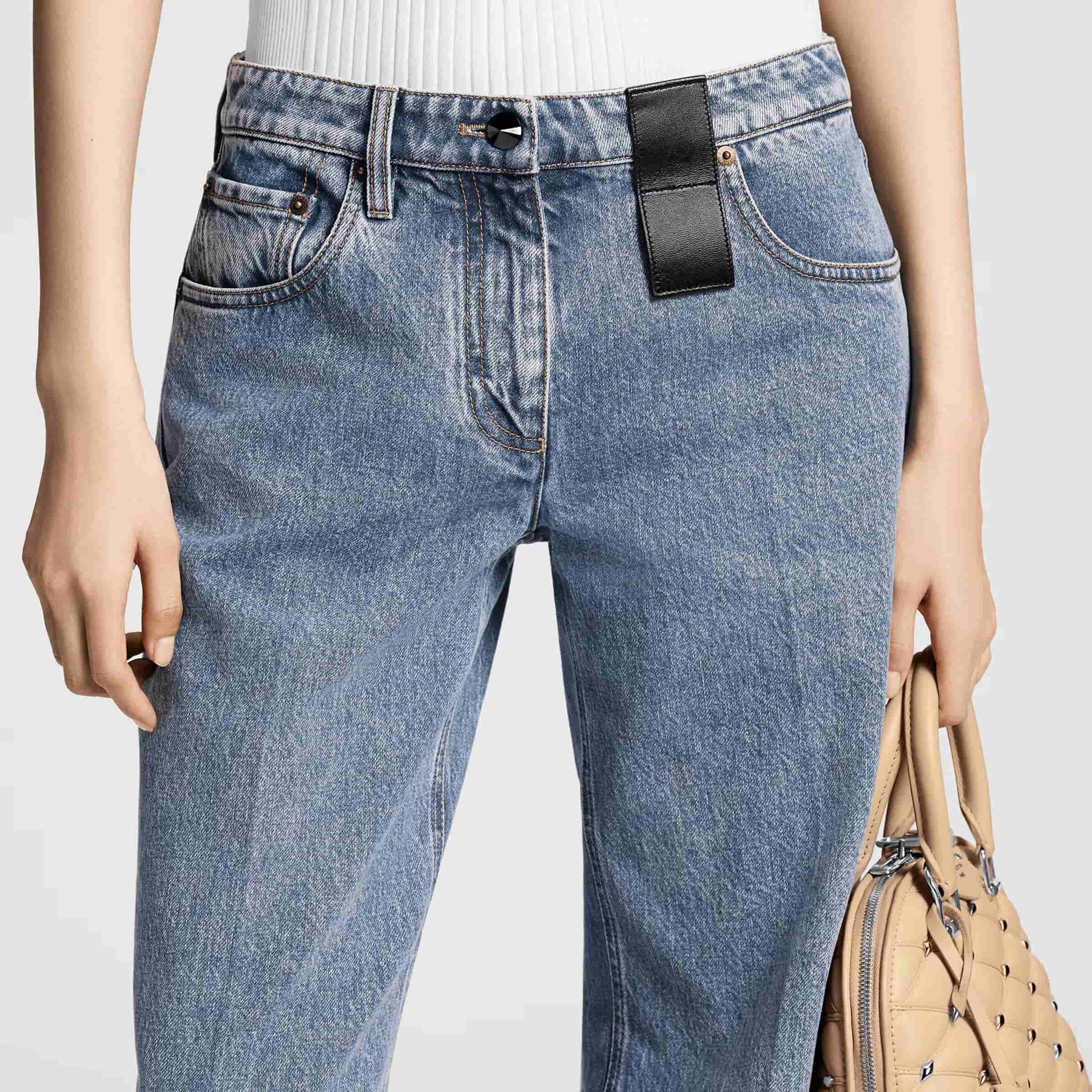 Túi hến LV Louis Vuitton Alma BB Lambskin With Diamond Motif 4