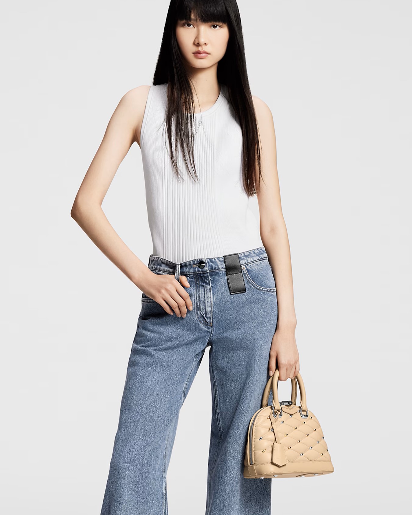 Túi hến LV Louis Vuitton Alma BB Lambskin With Diamond Motif 5