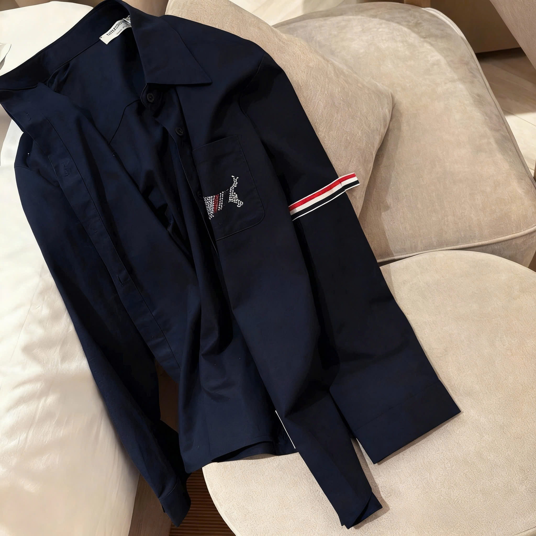 Áo sơ mi Thom Browne đính đá 4